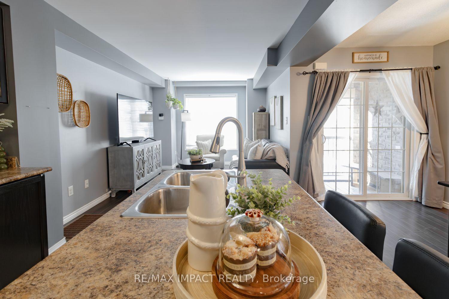 Photo 6 of 19 Blunden Road, Ajax, Central East — HOMEH