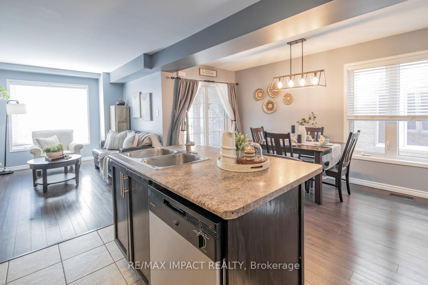 Photo 12 of 19 Blunden Road, Ajax, Central East — HOMEH