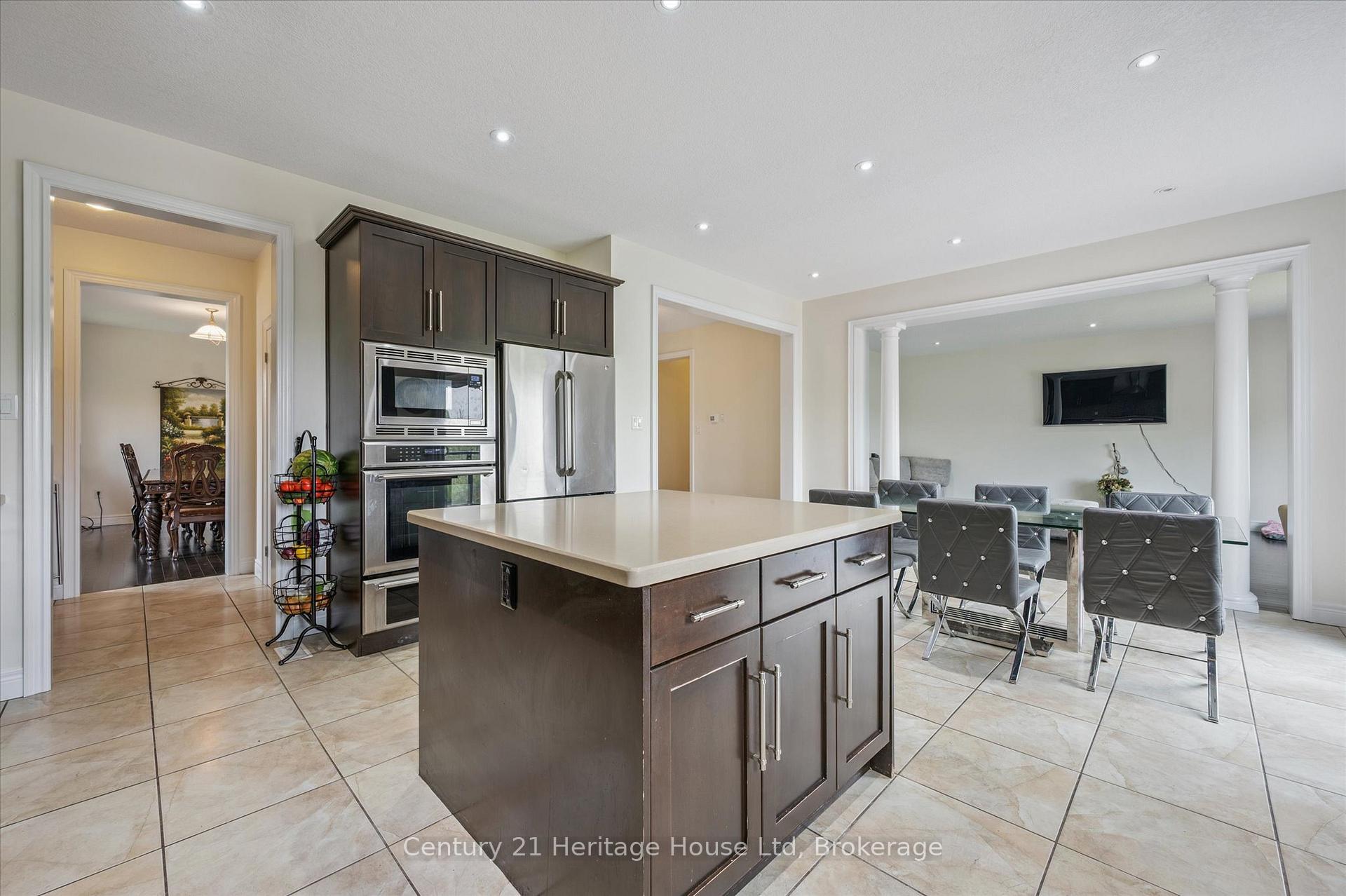 Photo 9 of 76 Zaduk Place, Guelph, Kortright East — HOMEH
