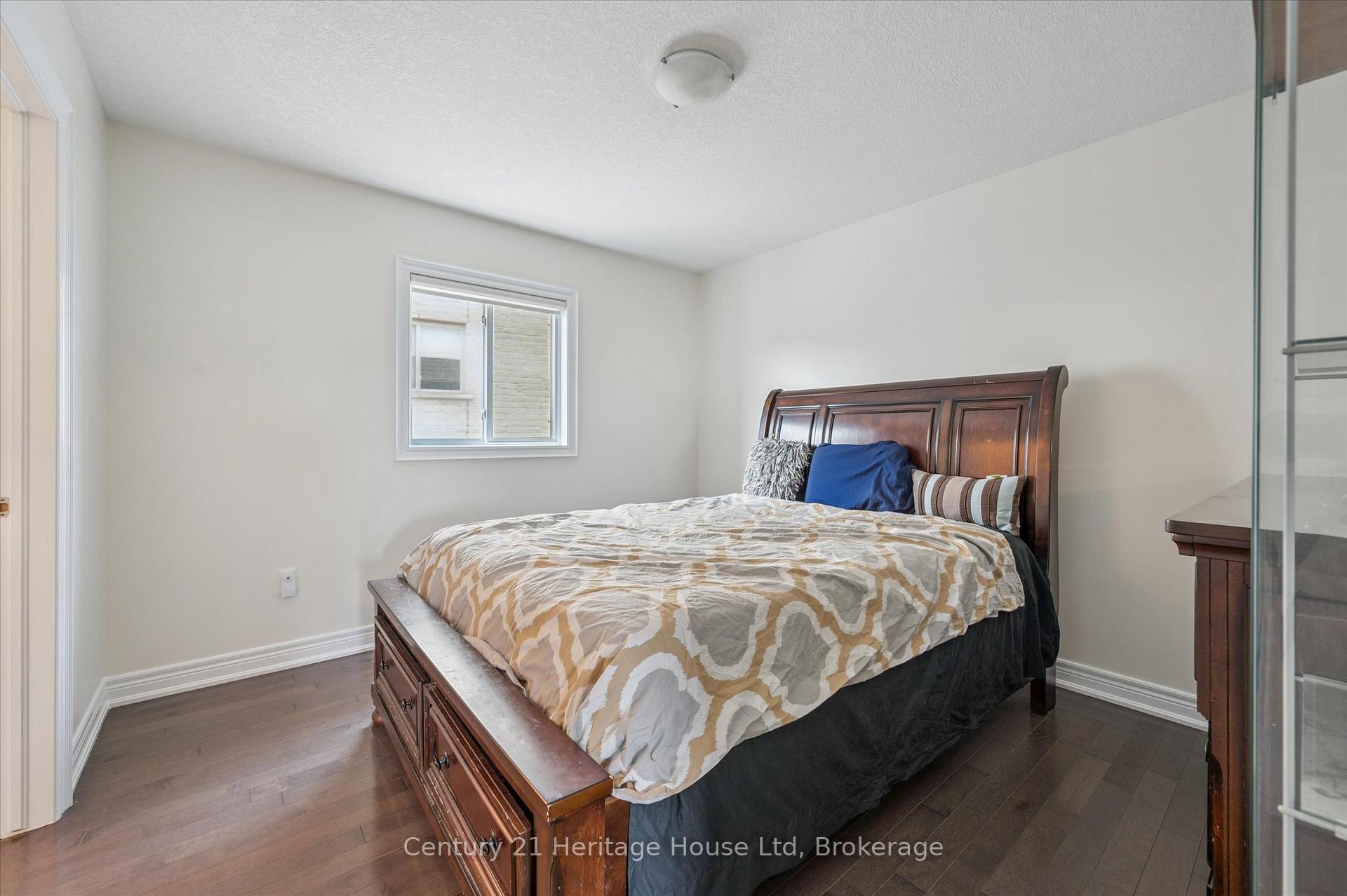 Photo 22 of 76 Zaduk Place, Guelph, Kortright East — HOMEH
