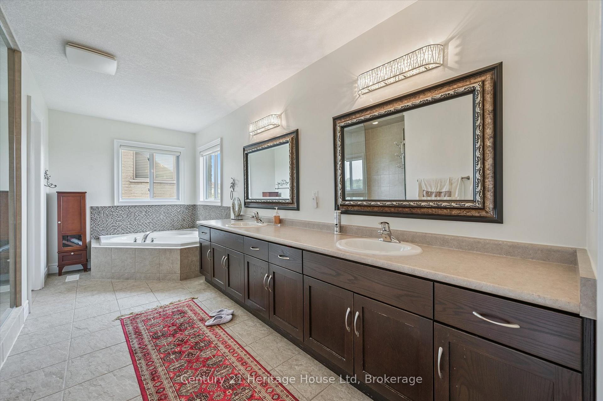 Photo 30 of 76 Zaduk Place, Guelph, Kortright East — HOMEH
