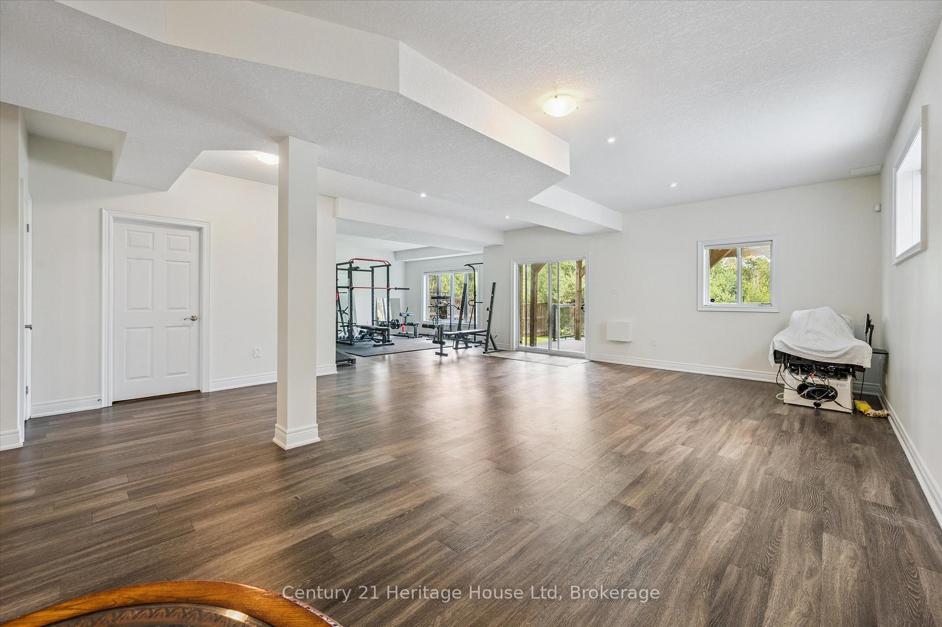 Photo 35 of 76 Zaduk Place, Guelph, Kortright East — HOMEH