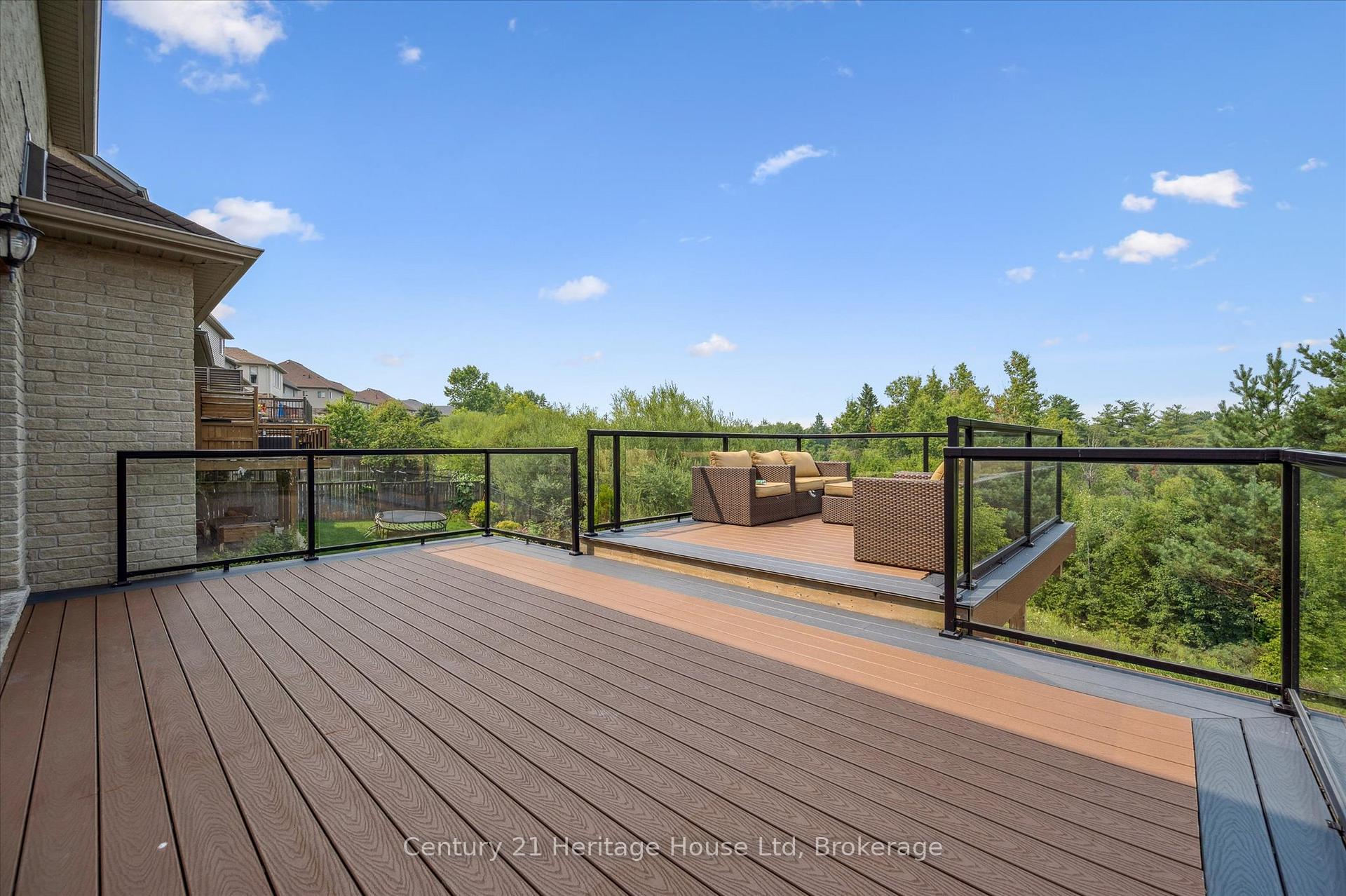 Photo 41 of 76 Zaduk Place, Guelph, Kortright East — HOMEH