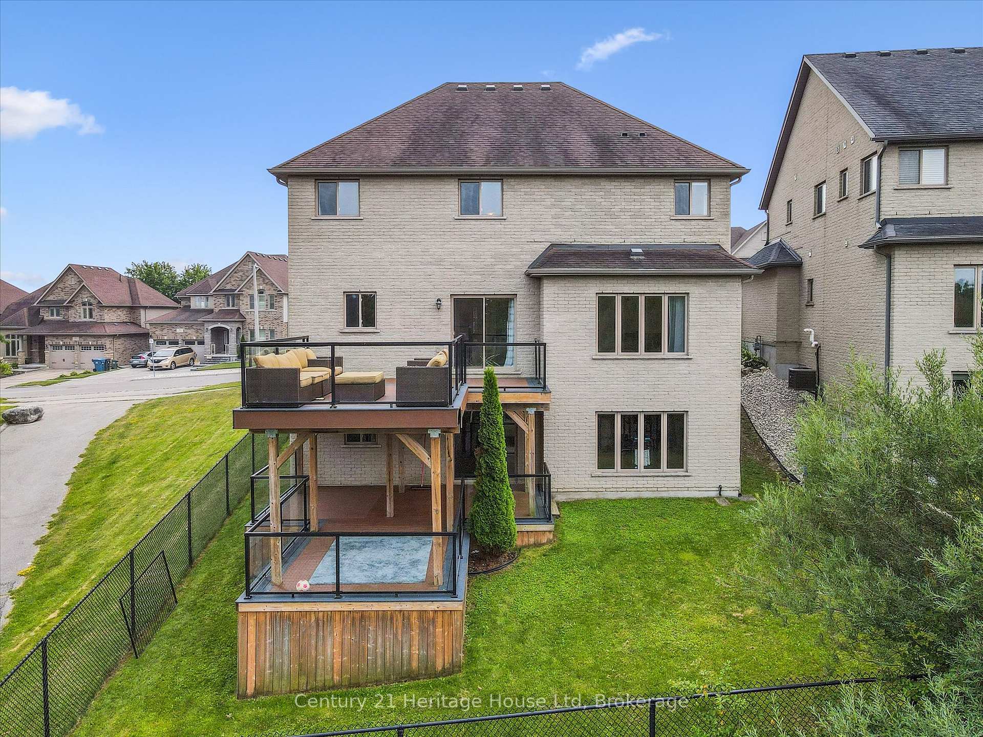 Photo 47 of 76 Zaduk Place, Guelph, Kortright East — HOMEH