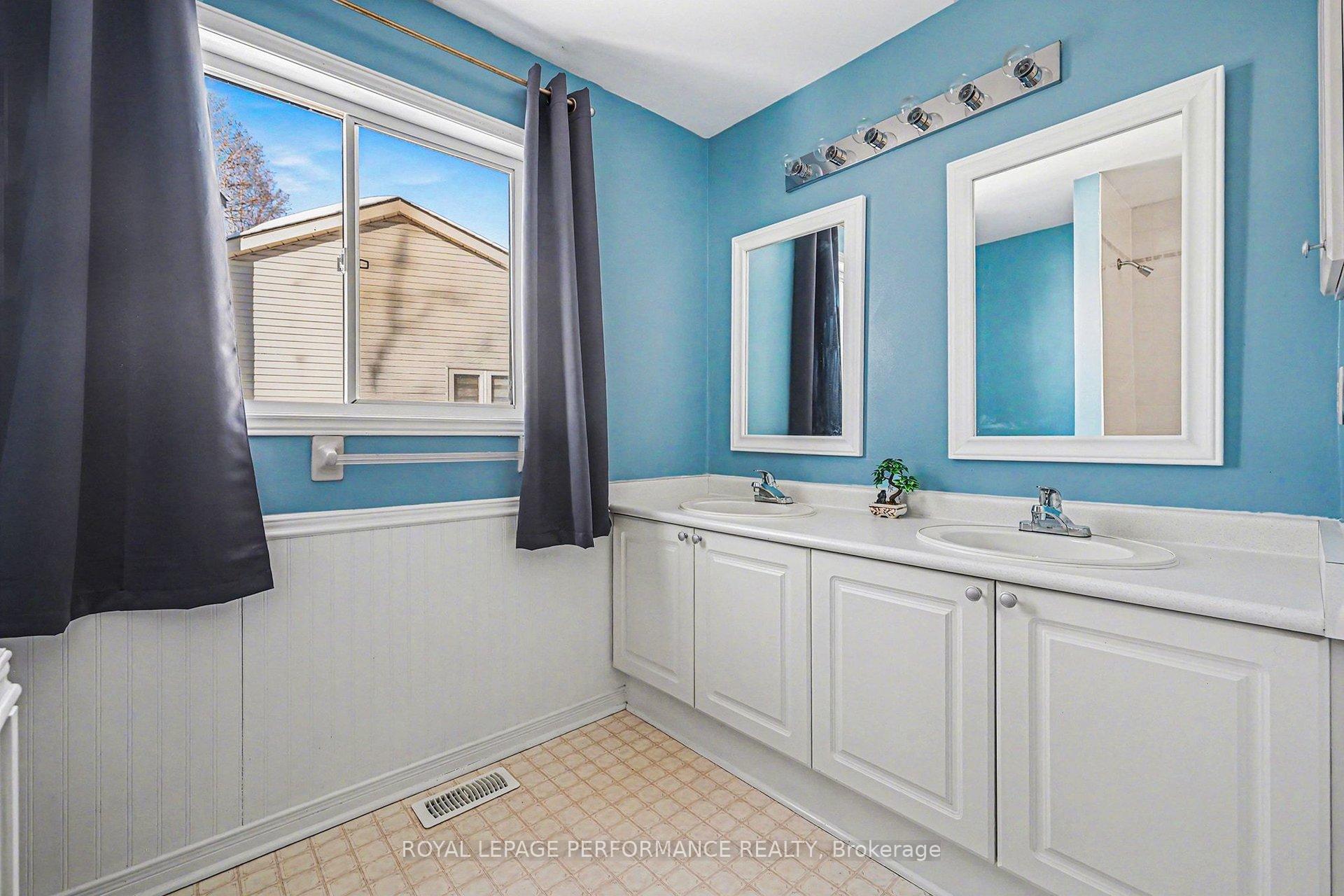 Photo 35 of 27 Beamish Crescent, Ottawa, Kanata - Morgan's Grant/South March — HOMEH