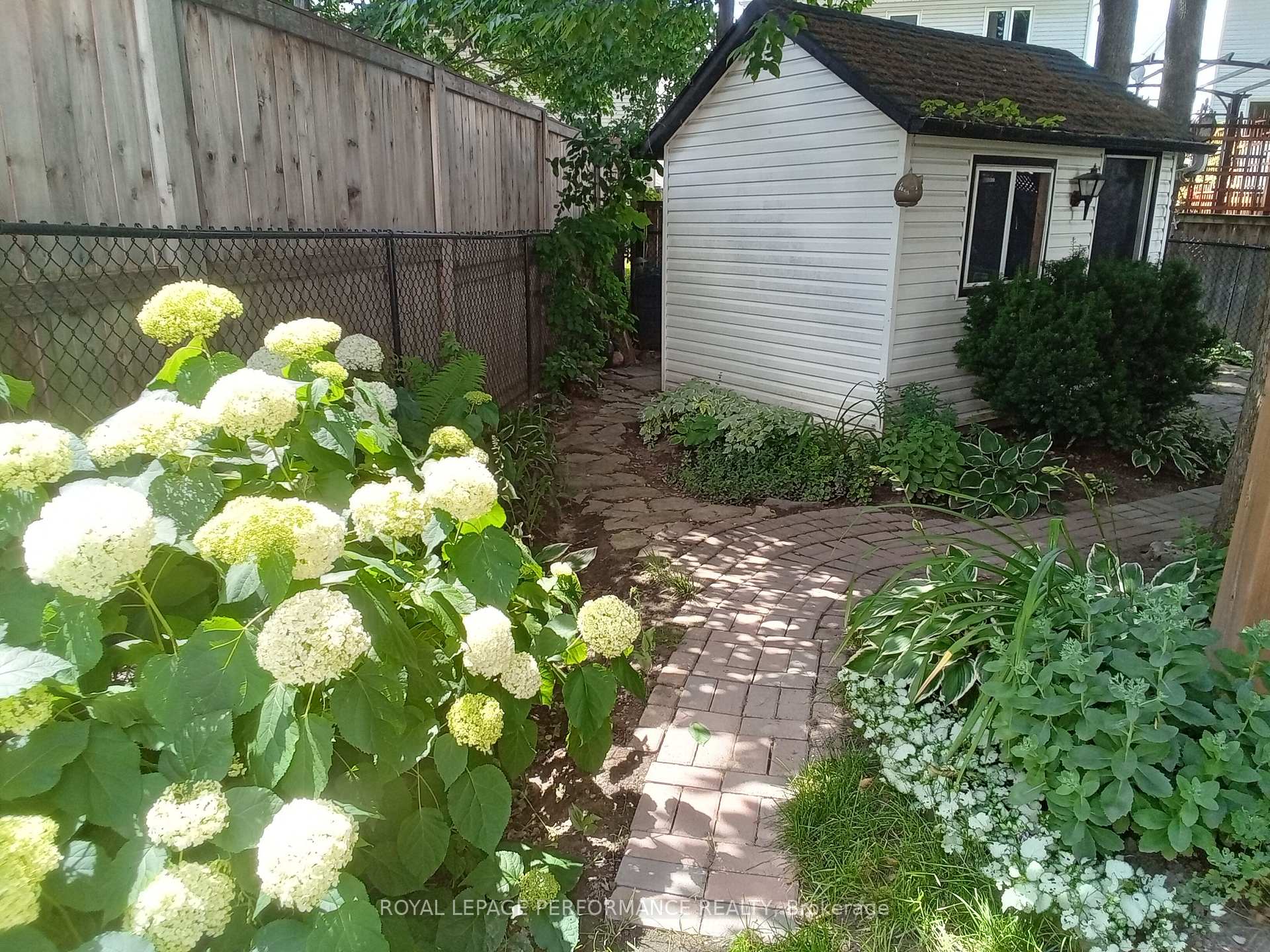 Photo 45 of 27 Beamish Crescent, Ottawa, Kanata - Morgan's Grant/South March — HOMEH