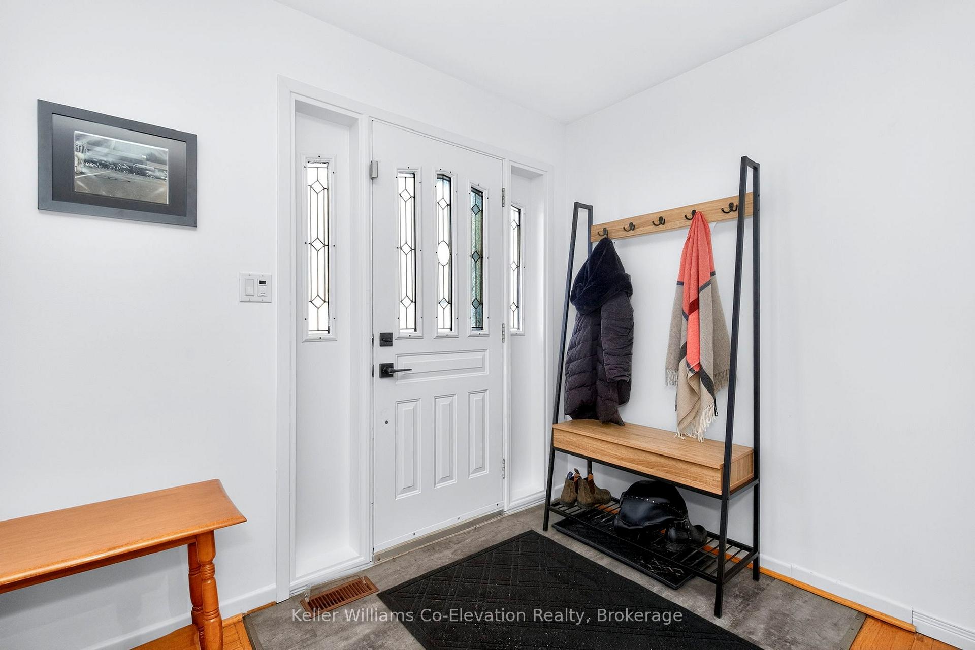 Photo 4 of 340 Eighth Street, Midland — HOMEH