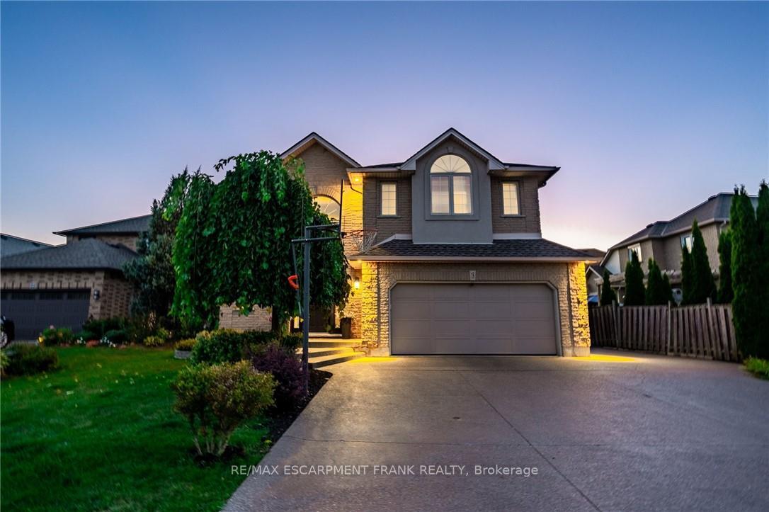 Front of 18 Konstantine Court