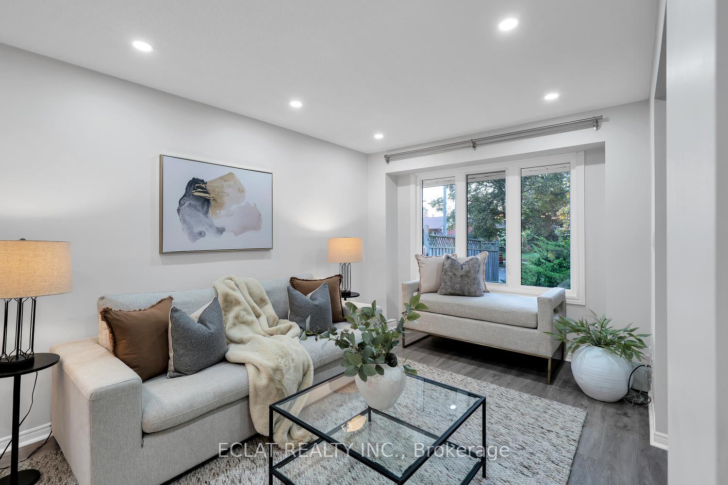 Photo 6 of 11 Strathallan Drive S, Clarington, Courtice — HOMEH