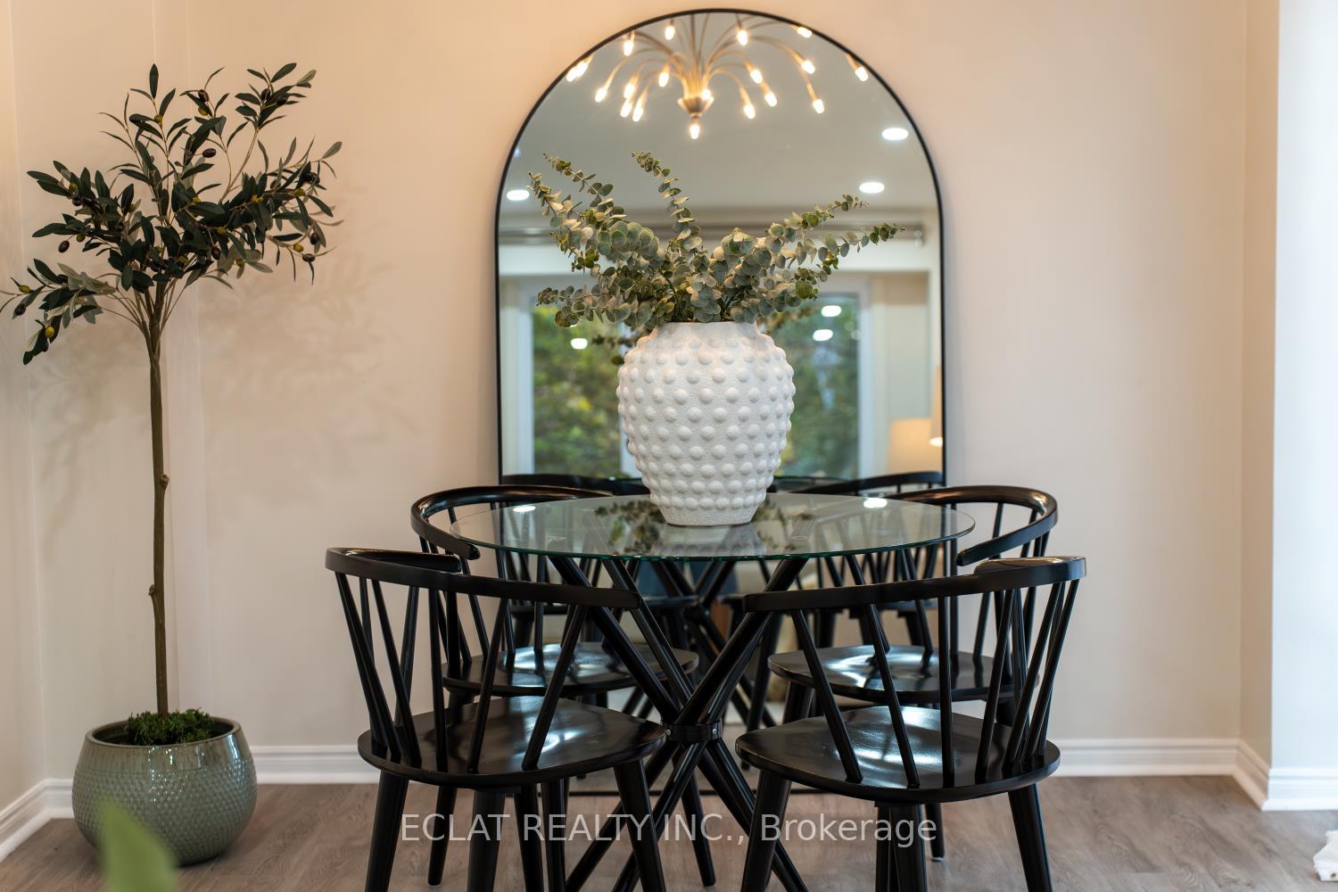 Photo 7 of 11 Strathallan Drive S, Clarington, Courtice — HOMEH