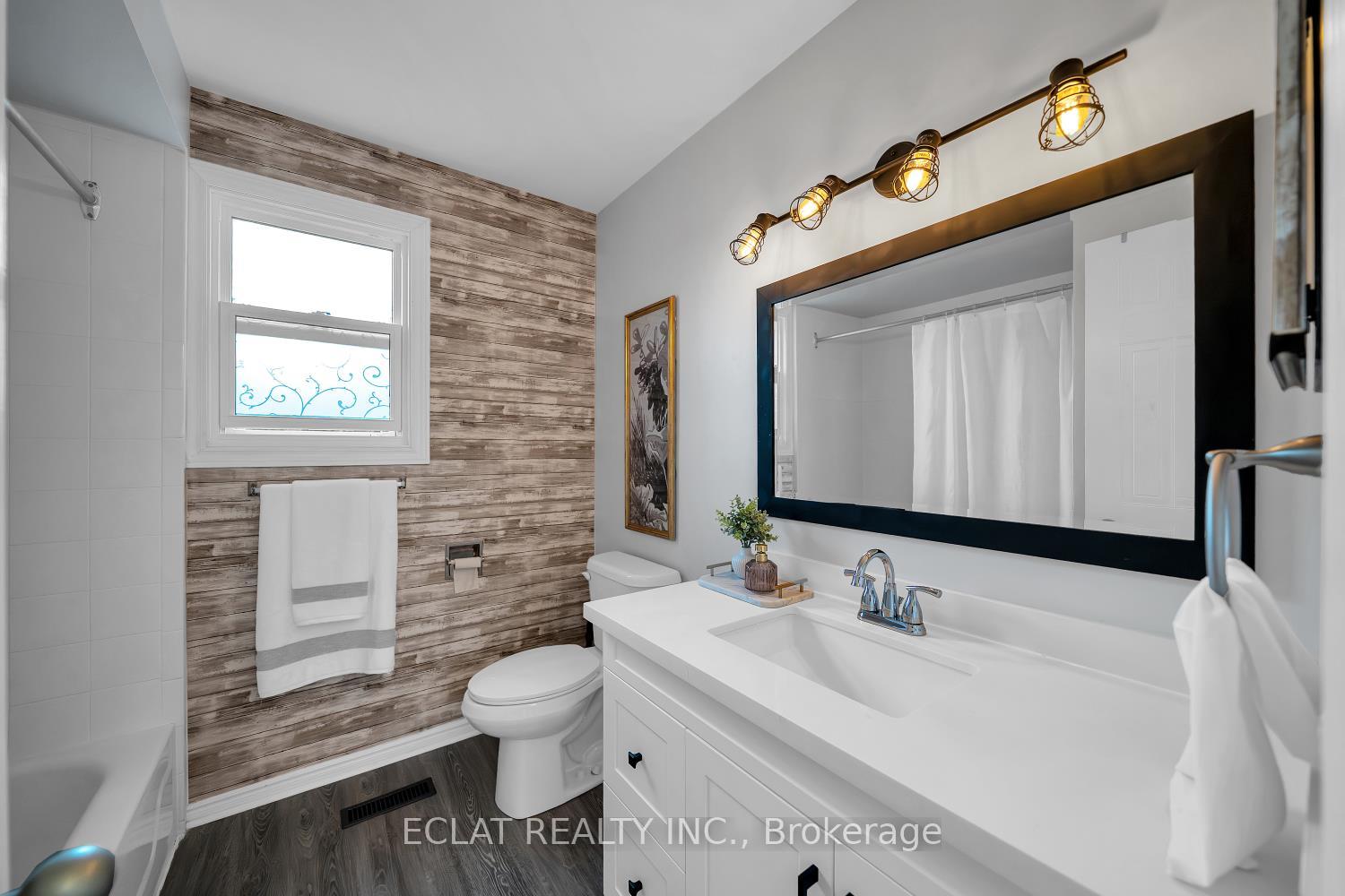 Photo 13 of 11 Strathallan Drive S, Clarington, Courtice — HOMEH