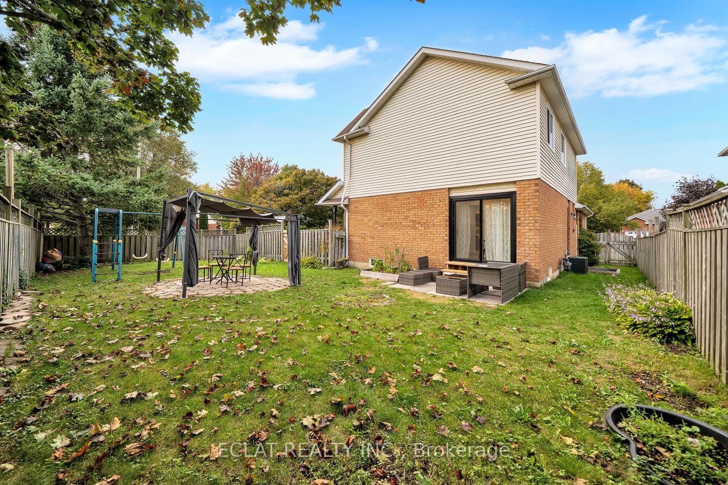Photo 22 of 11 Strathallan Drive S, Clarington, Courtice — HOMEH