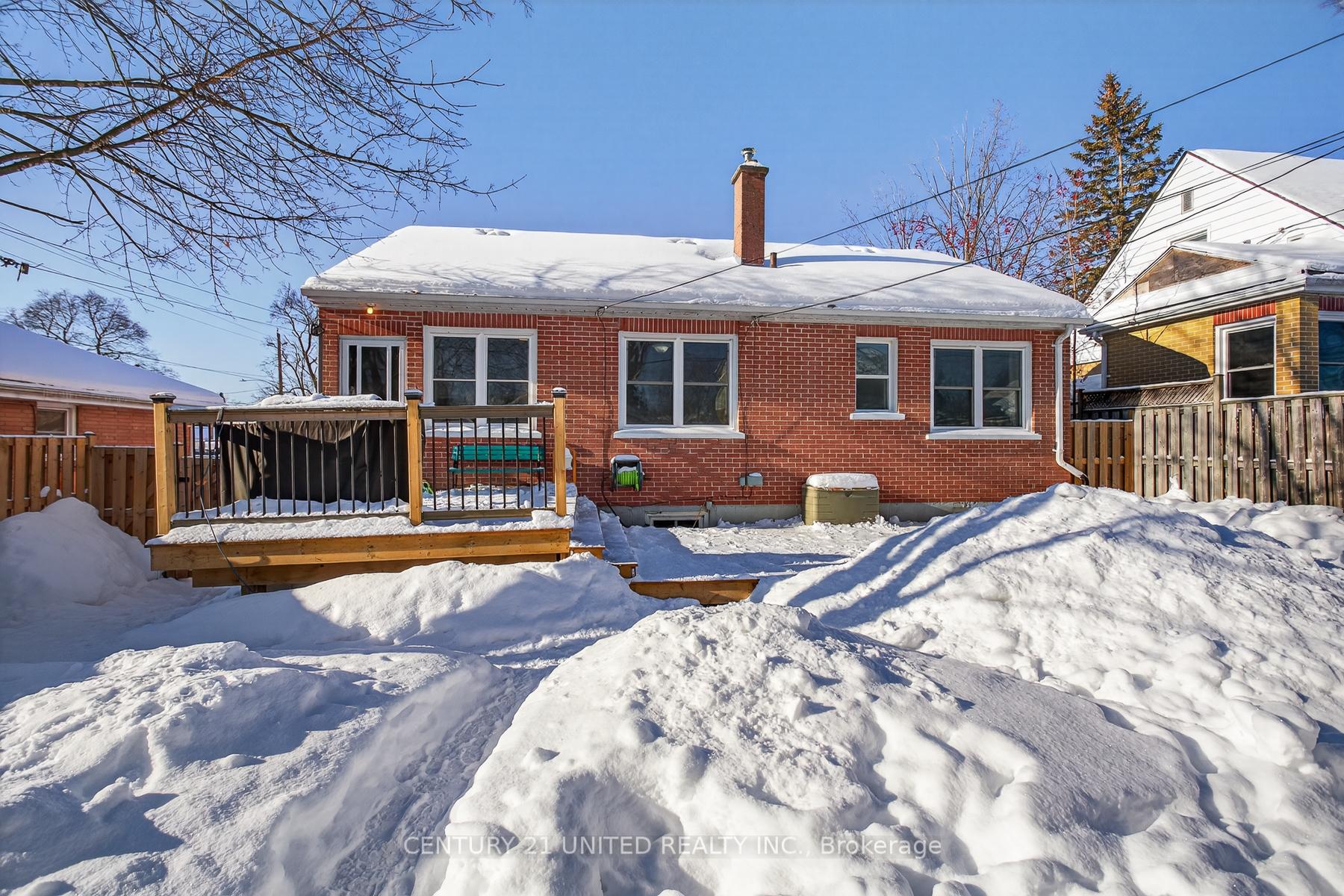 Photo 37 of 814 Argyle Street, Peterborough, Northcrest Ward 5 — HOMEH