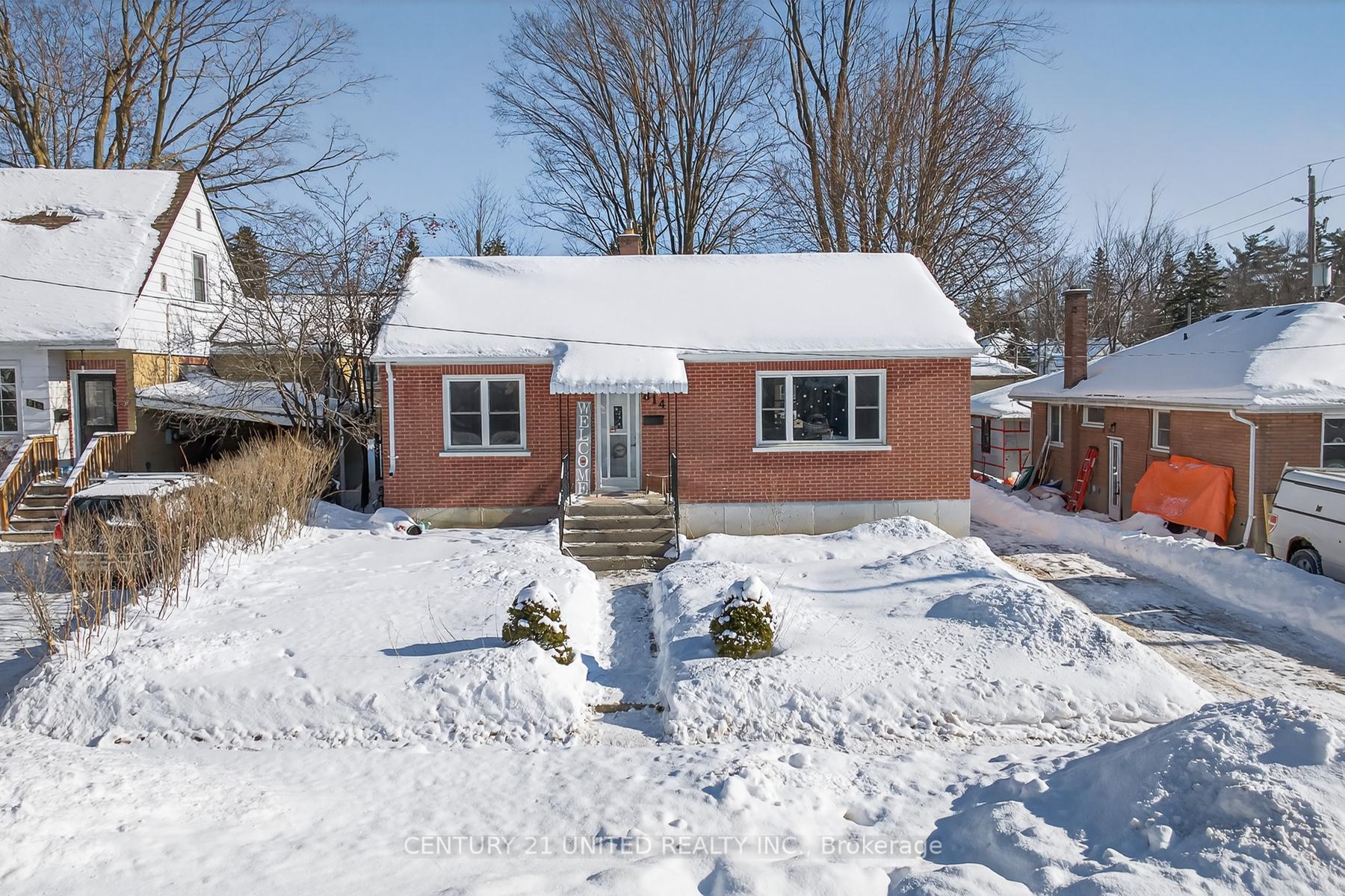 Photo 48 of 814 Argyle Street, Peterborough, Northcrest Ward 5 — HOMEH