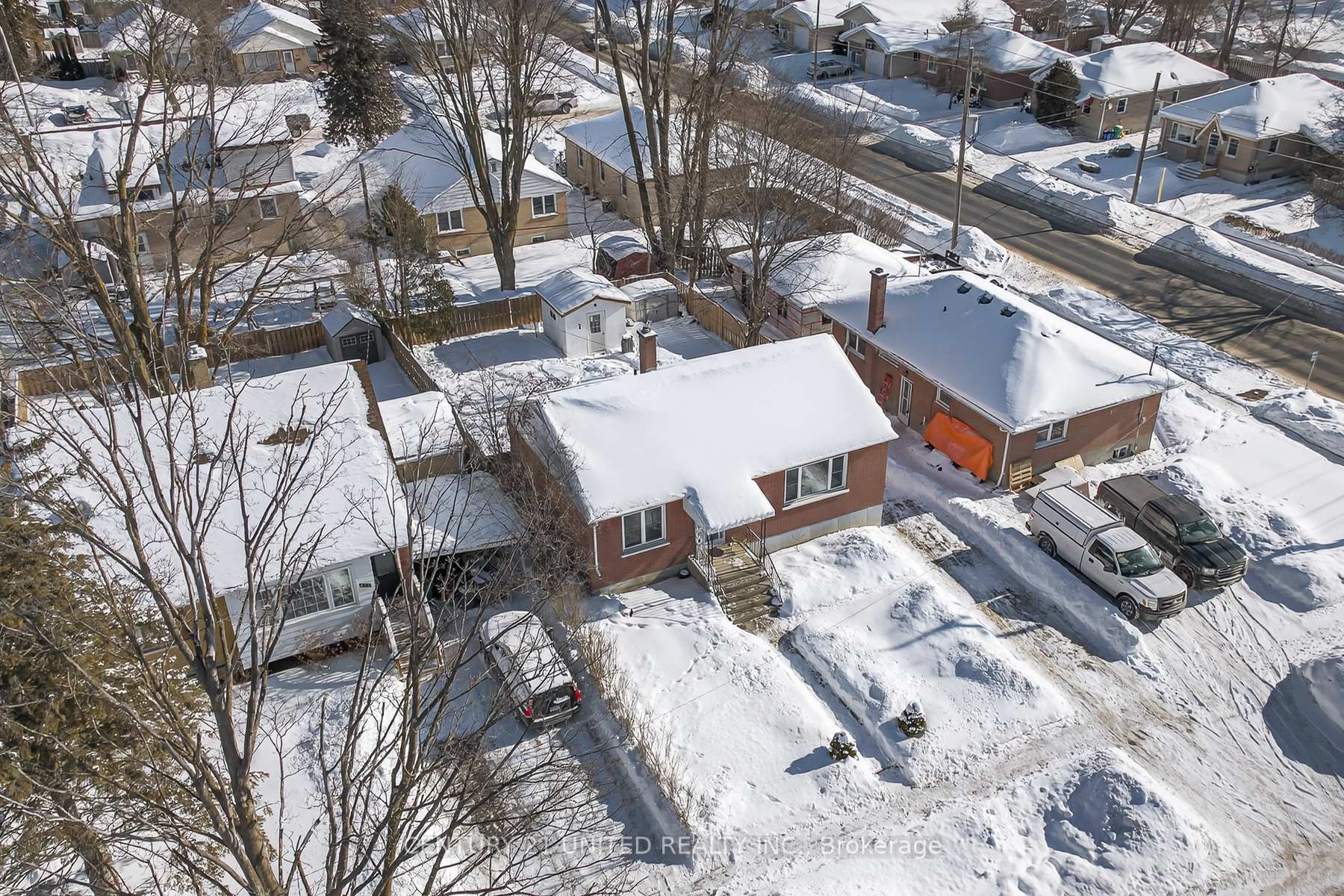 Photo 41 of 814 Argyle Street, Peterborough, Northcrest Ward 5 — HOMEH