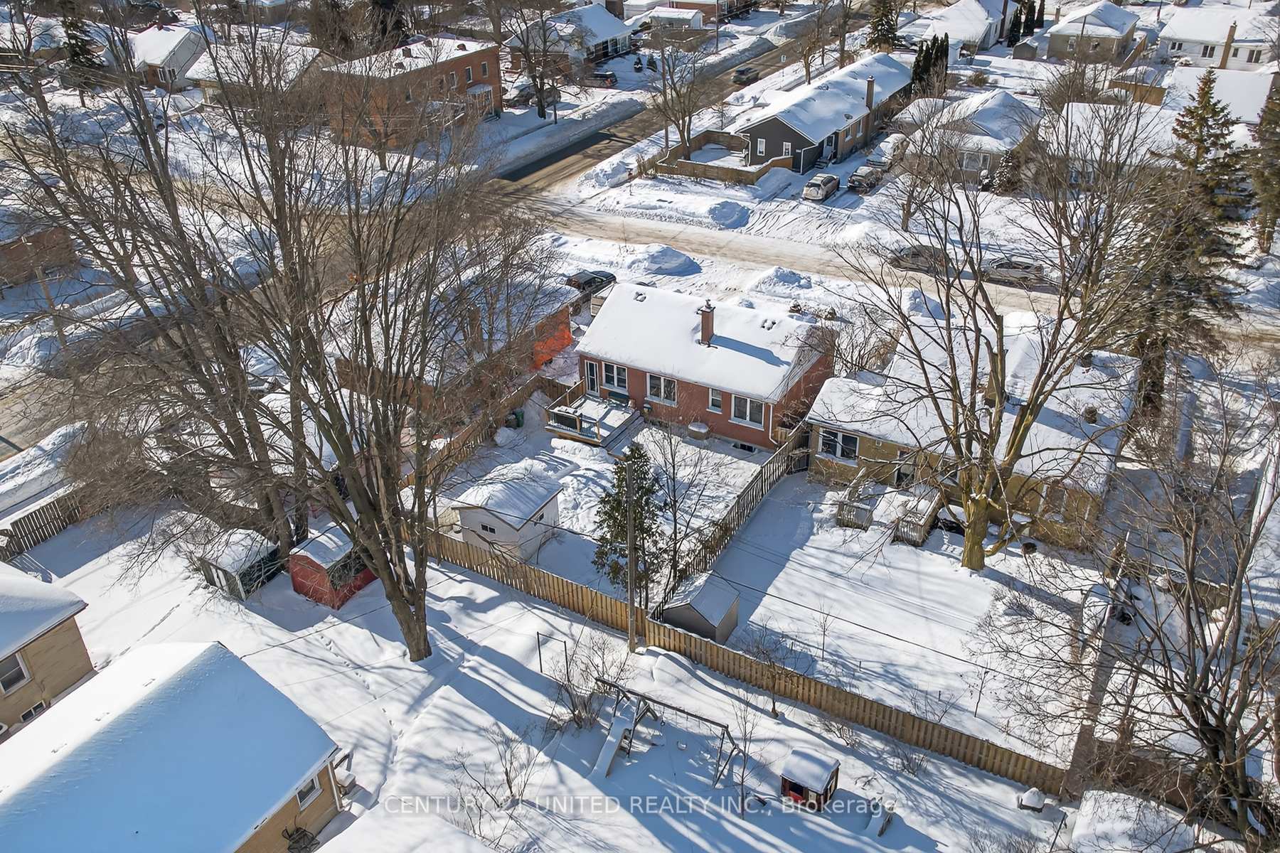 Photo 46 of 814 Argyle Street, Peterborough, Northcrest Ward 5 — HOMEH