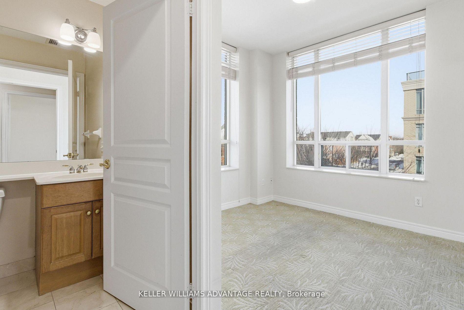 Photo 18 of Unit 305, 9 Boardwalk Drive, Toronto, The Beaches — HOMEH