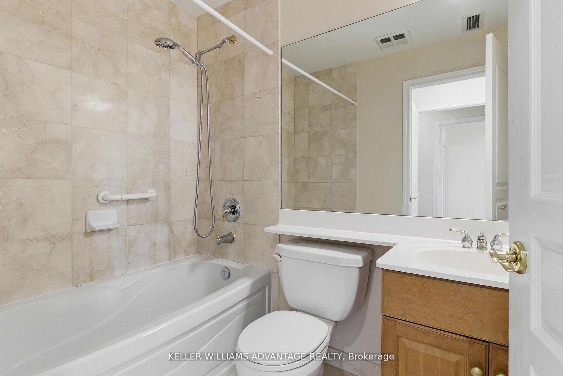 Photo 19 of Unit 305, 9 Boardwalk Drive, Toronto, The Beaches — HOMEH