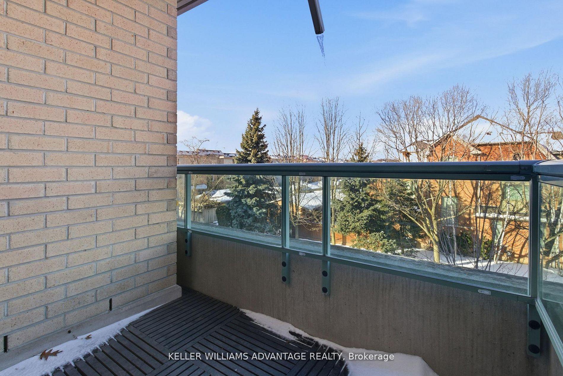 Photo 29 of Unit 305, 9 Boardwalk Drive, Toronto, The Beaches — HOMEH