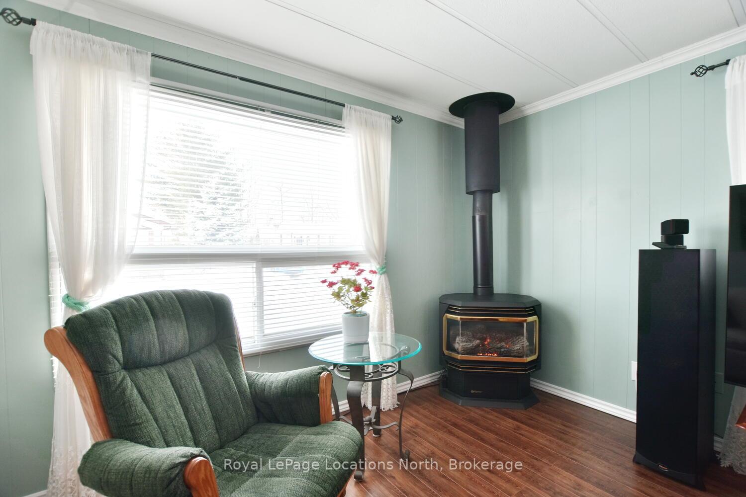 Photo 15 of 80 Georgian Glen Drive, Wasaga Beach — HOMEH