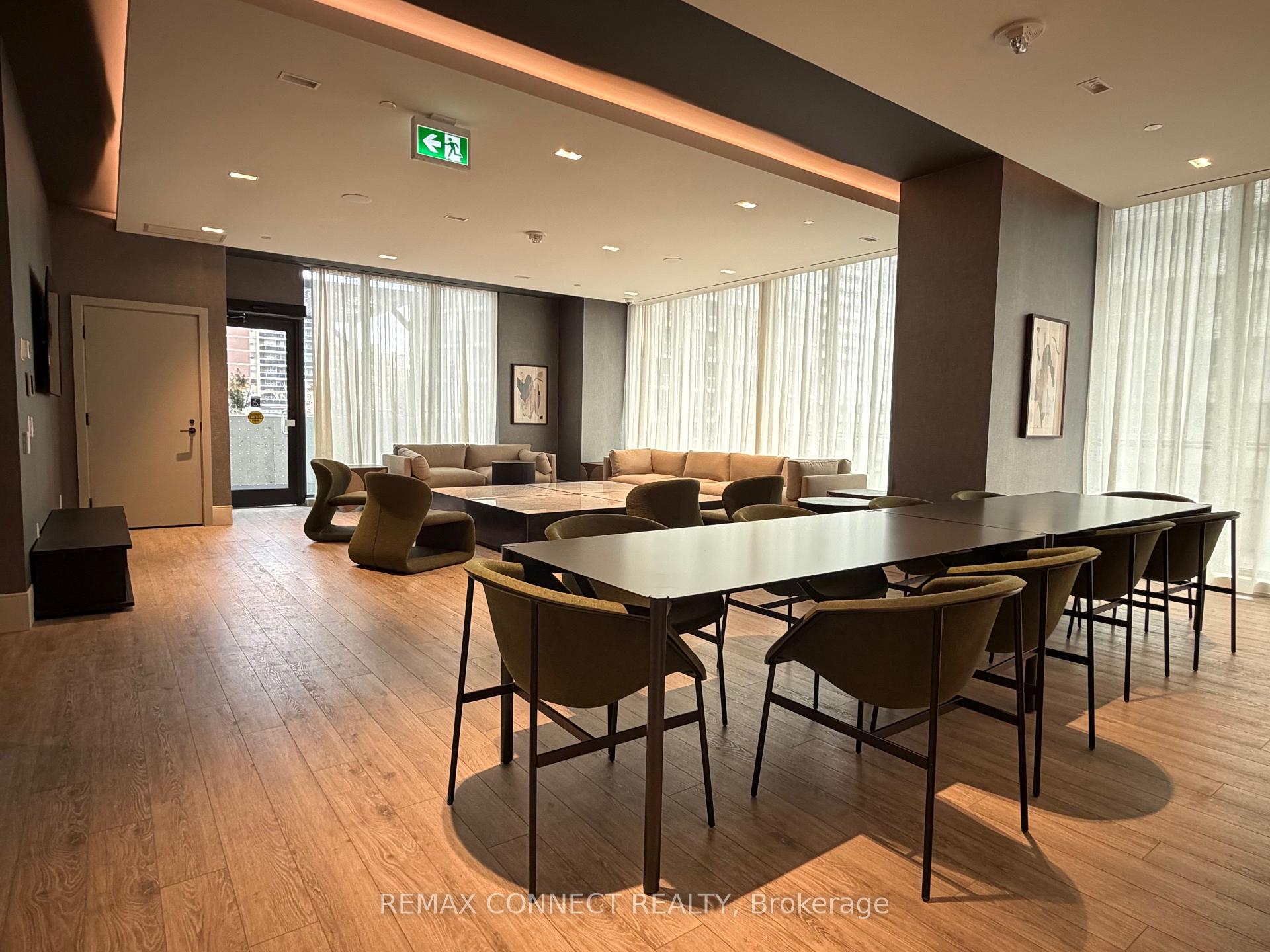 Photo 8 of Unit 1608, 65 Broadway Avenue, Toronto, Mount Pleasant West — HOMEH