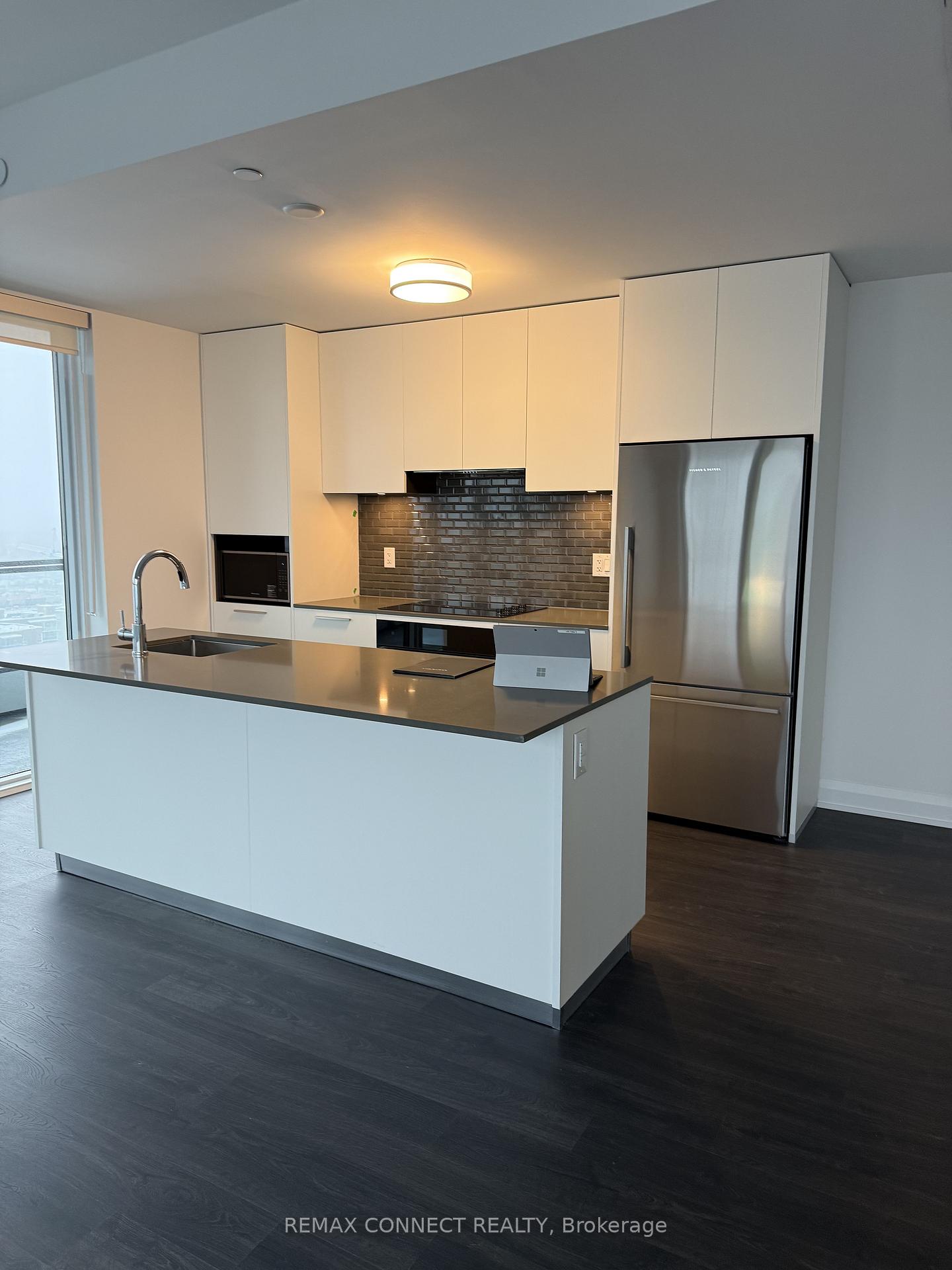 Photo 10 of Unit 1608, 65 Broadway Avenue, Toronto, Mount Pleasant West — HOMEH