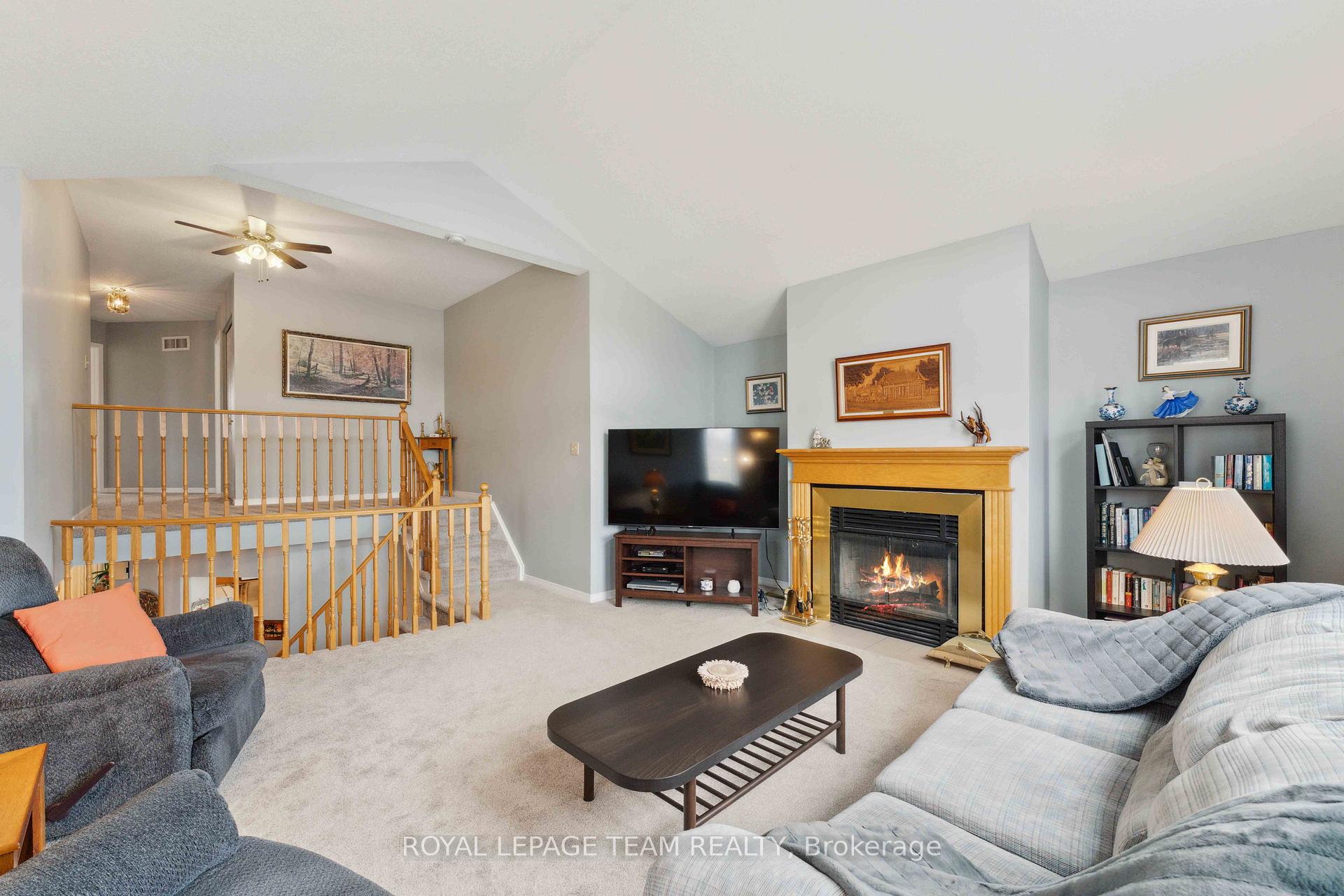 Photo 15 of 16 Royal Field Crescent, Ottawa, Barrhaven - Longfields — HOMEH