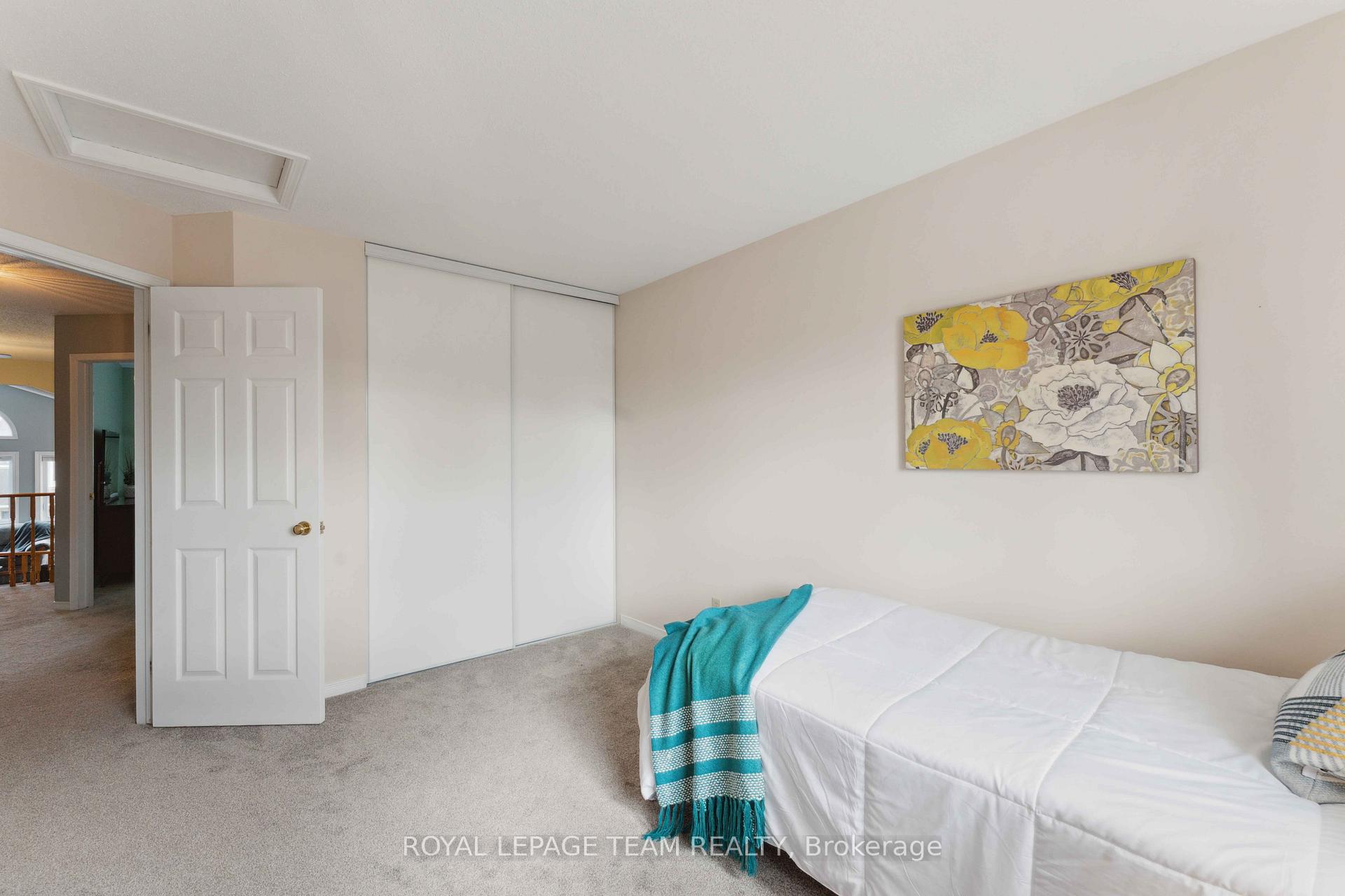 Photo 21 of 16 Royal Field Crescent, Ottawa, Barrhaven - Longfields — HOMEH
