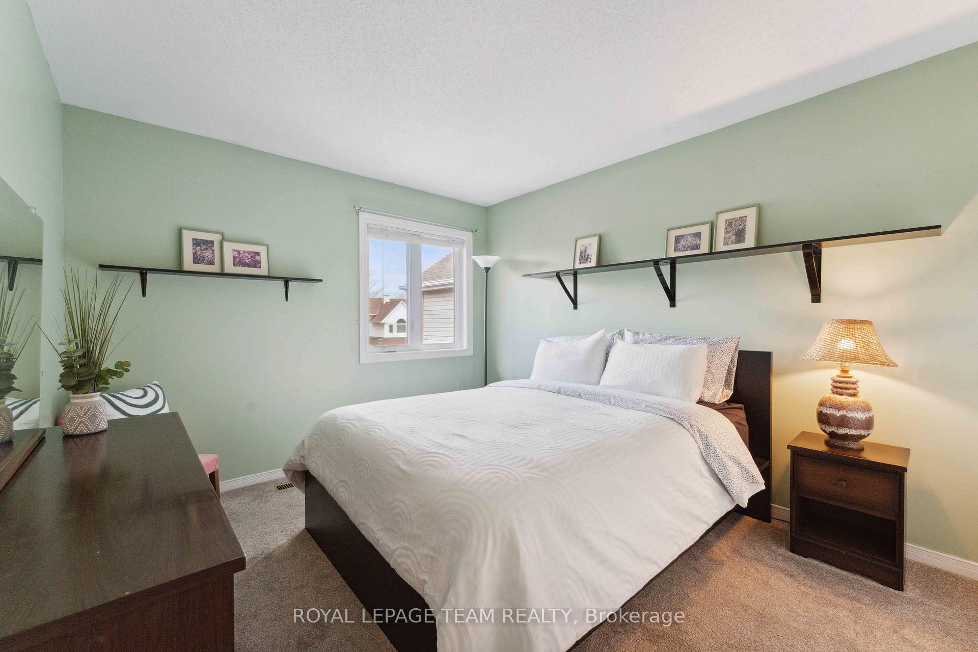 Photo 24 of 16 Royal Field Crescent, Ottawa, Barrhaven - Longfields — HOMEH