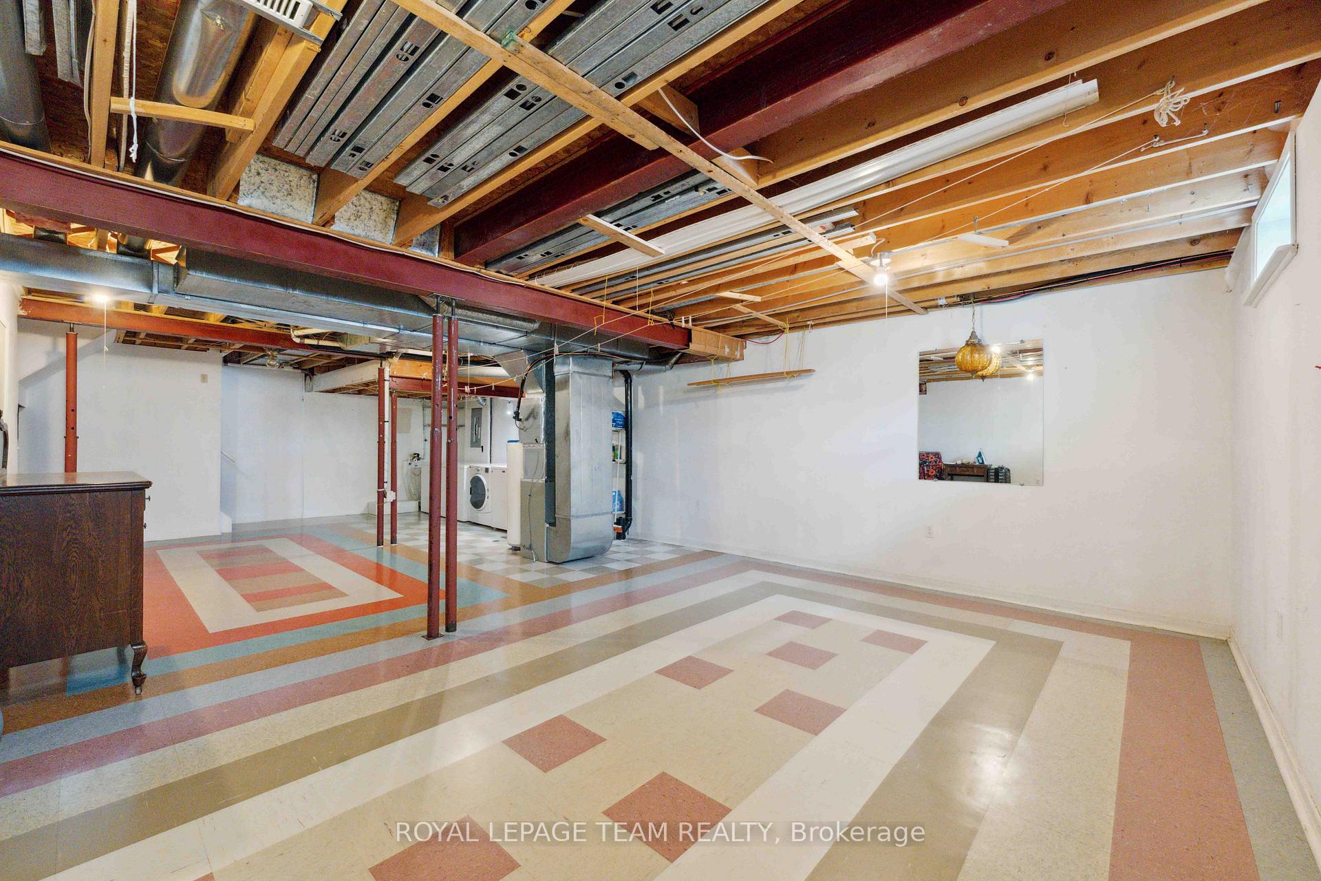 Photo 26 of 16 Royal Field Crescent, Ottawa, Barrhaven - Longfields — HOMEH
