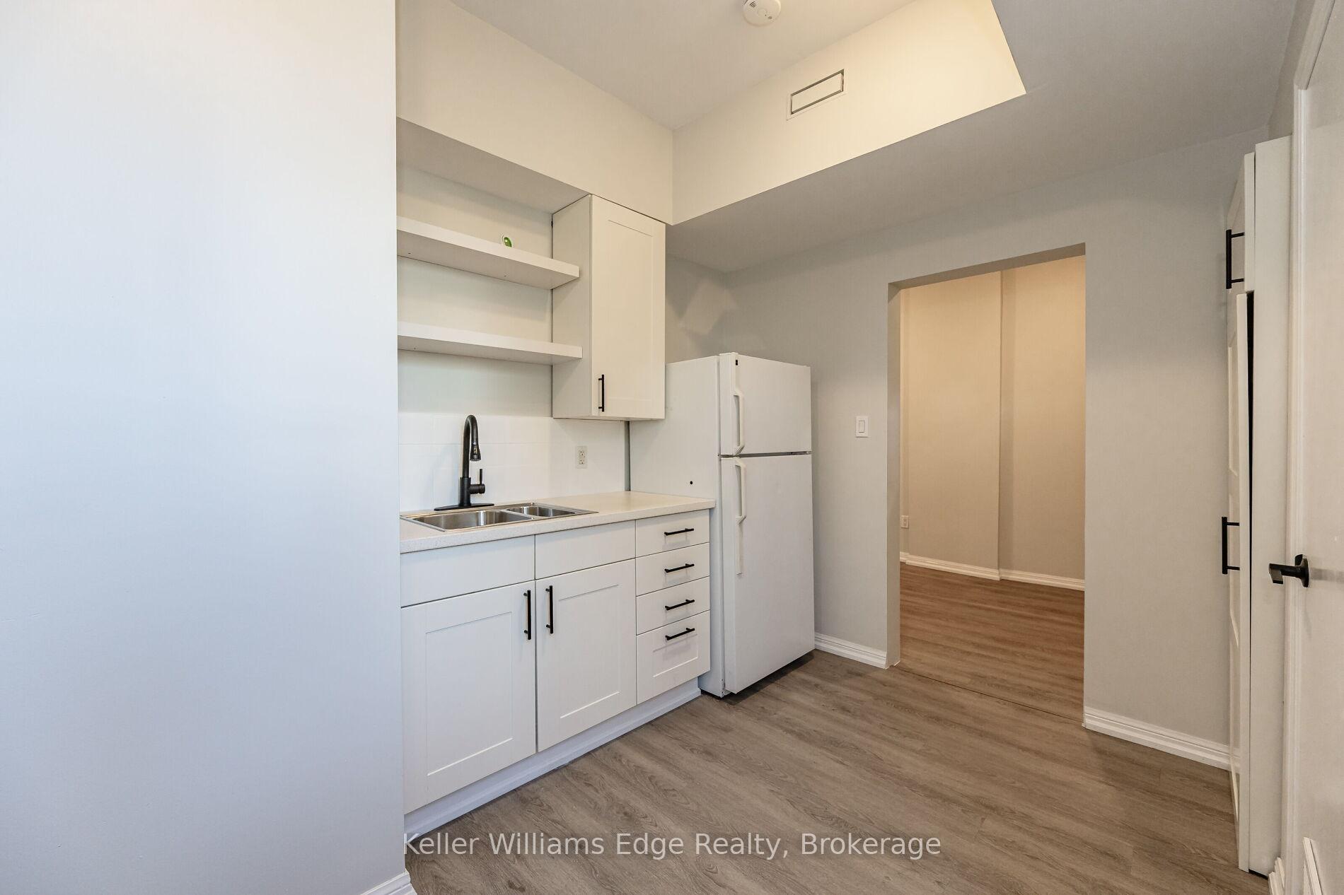 Photo 5 of Unit 2, 190 Catharine Street S, Hamilton, Corktown — HOMEH