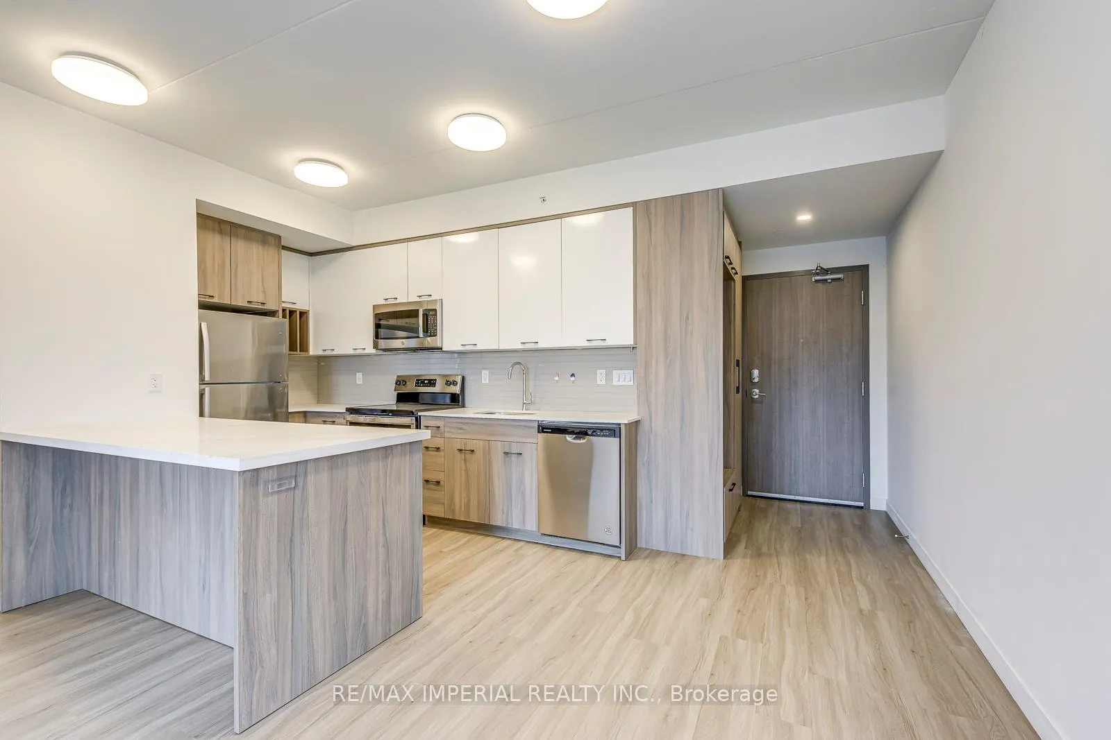 Photo 9 of Unit 1308, 49 Walnut Street S, Hamilton, Corktown — HOMEH