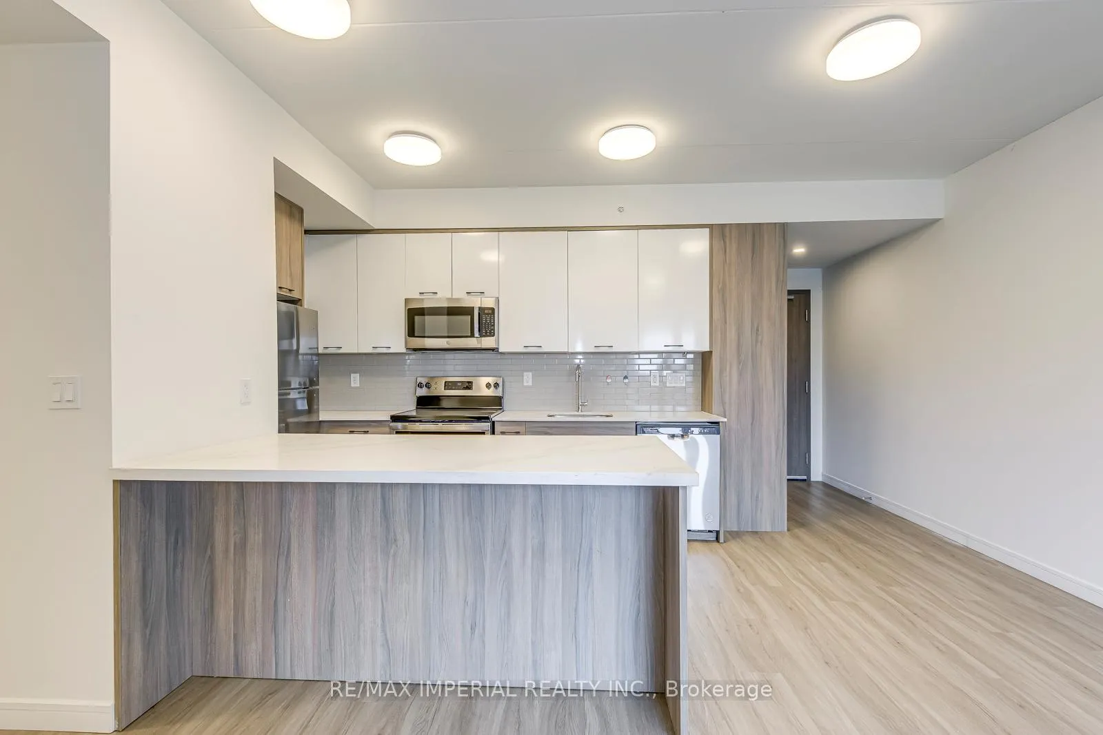 Photo 10 of Unit 1308, 49 Walnut Street S, Hamilton, Corktown — HOMEH