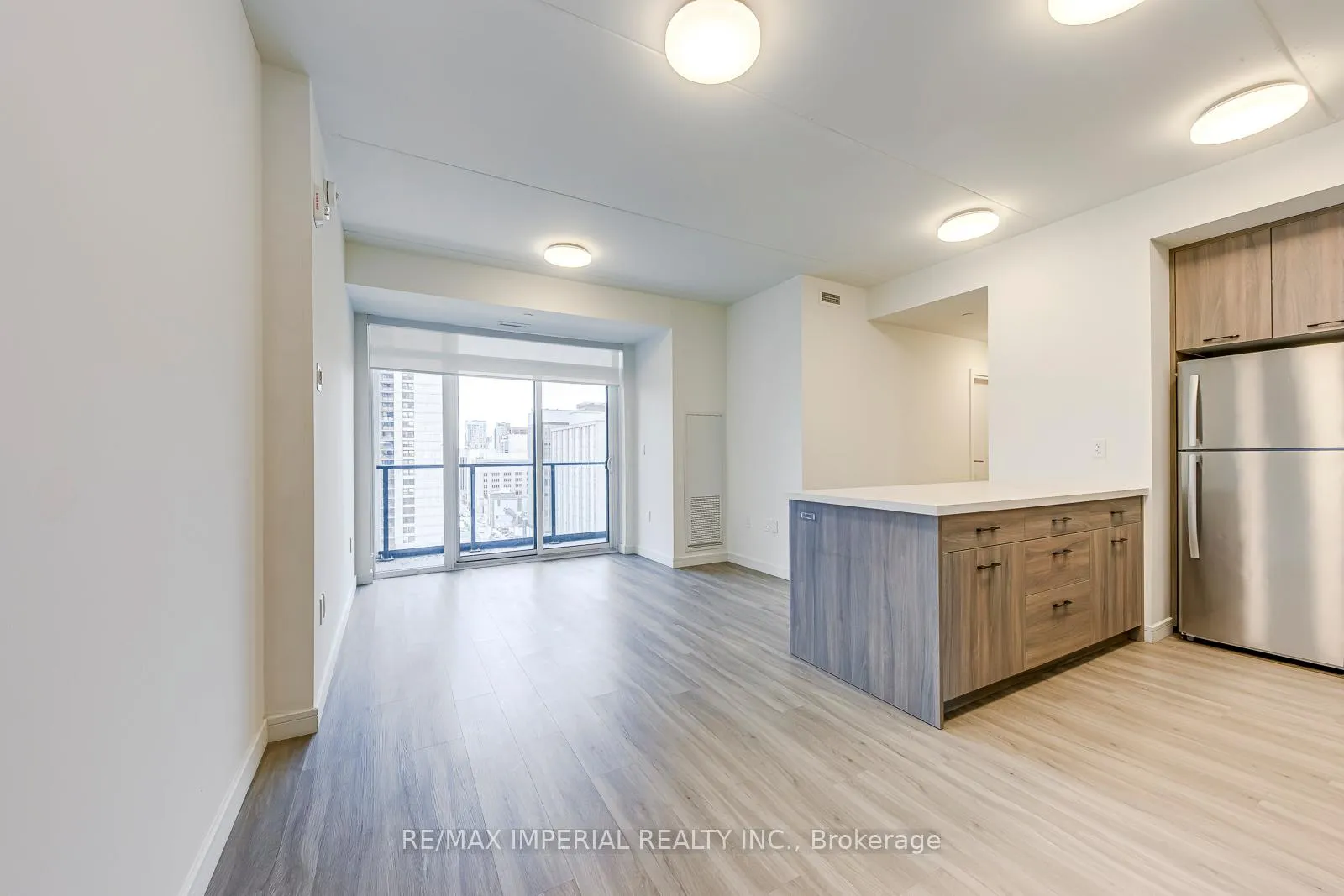 Photo 14 of Unit 1308, 49 Walnut Street S, Hamilton, Corktown — HOMEH