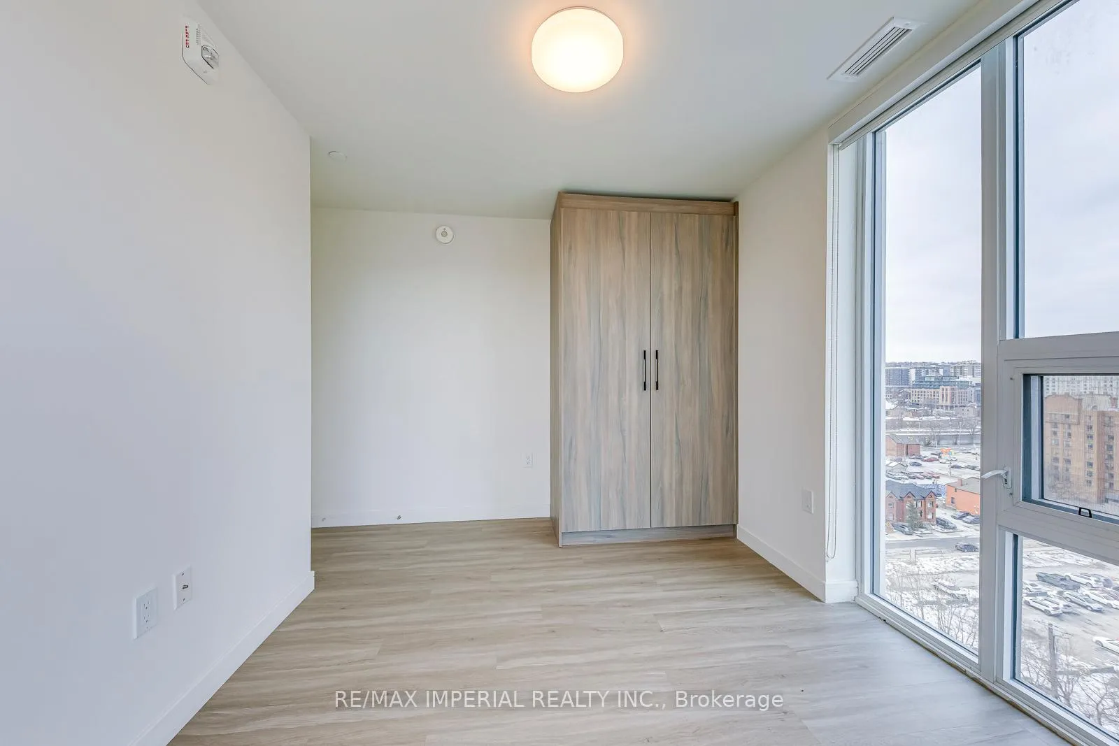 Photo 19 of Unit 1308, 49 Walnut Street S, Hamilton, Corktown — HOMEH