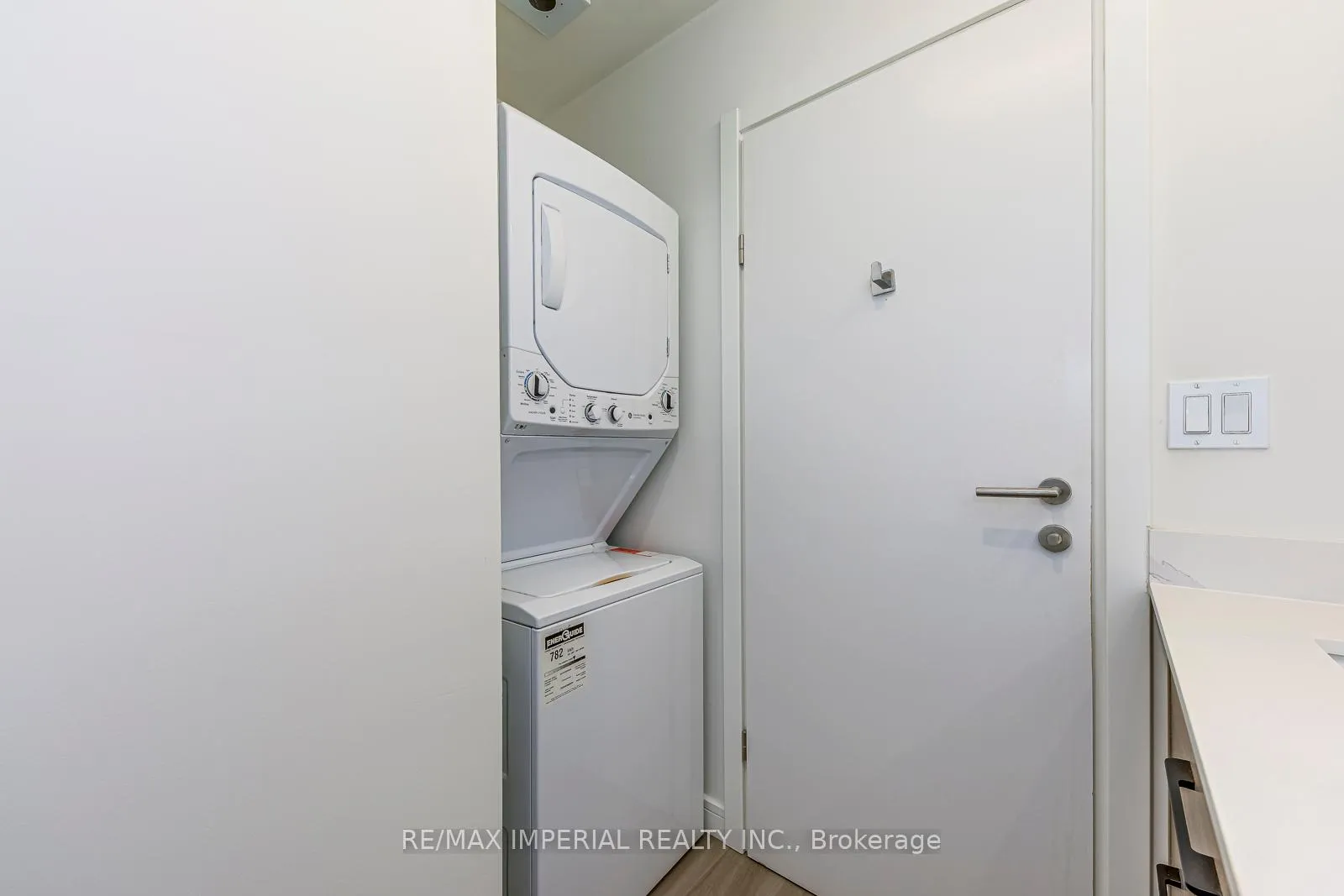 Photo 29 of Unit 1308, 49 Walnut Street S, Hamilton, Corktown — HOMEH