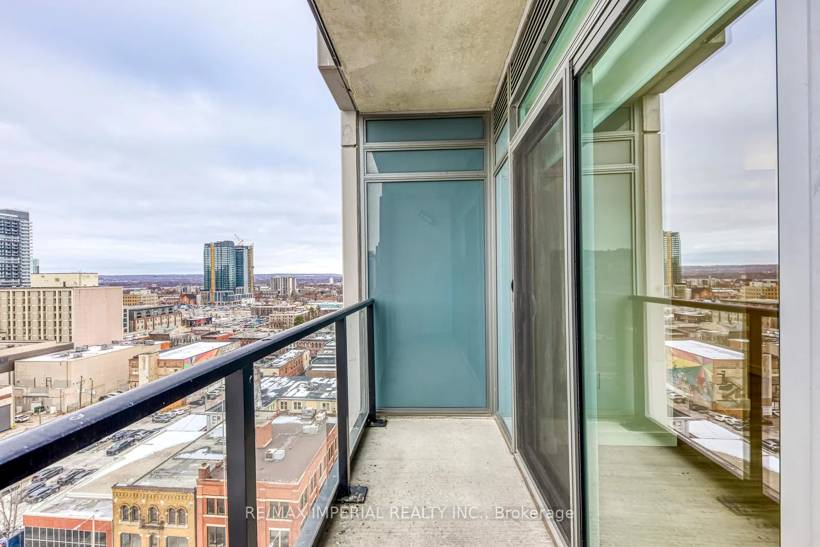 Photo 31 of Unit 1308, 49 Walnut Street S, Hamilton, Corktown — HOMEH