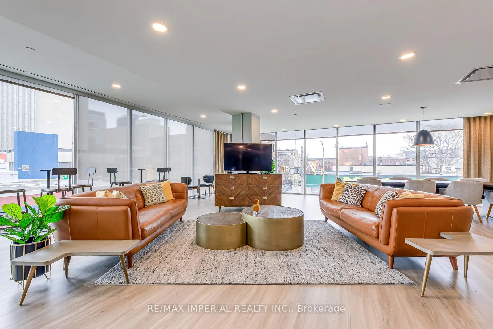 Photo 39 of Unit 1308, 49 Walnut Street S, Hamilton, Corktown — HOMEH