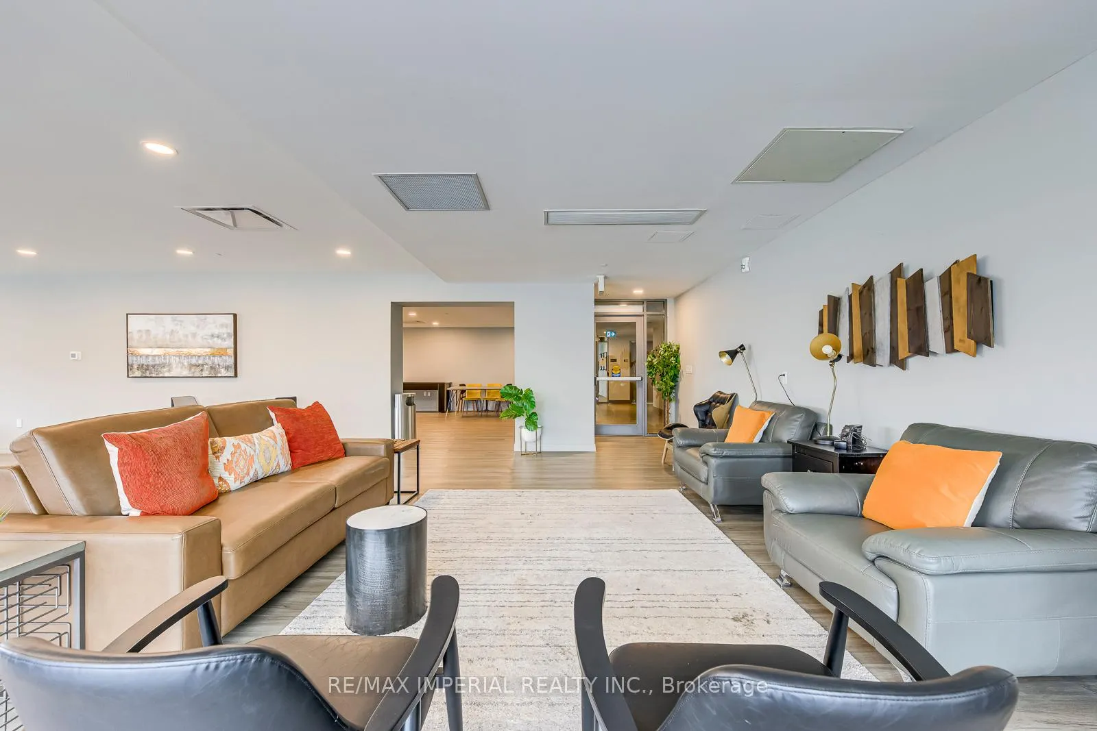 Photo 41 of Unit 1308, 49 Walnut Street S, Hamilton, Corktown — HOMEH