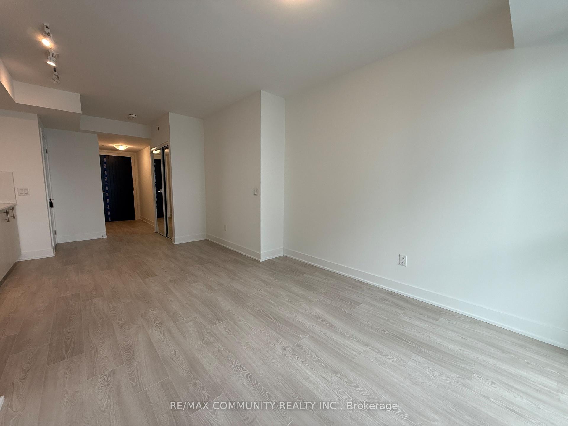 Photo 7 of Unit 1815, 2545 Simcoe Street N, Oshawa, Windfields — HOMEH