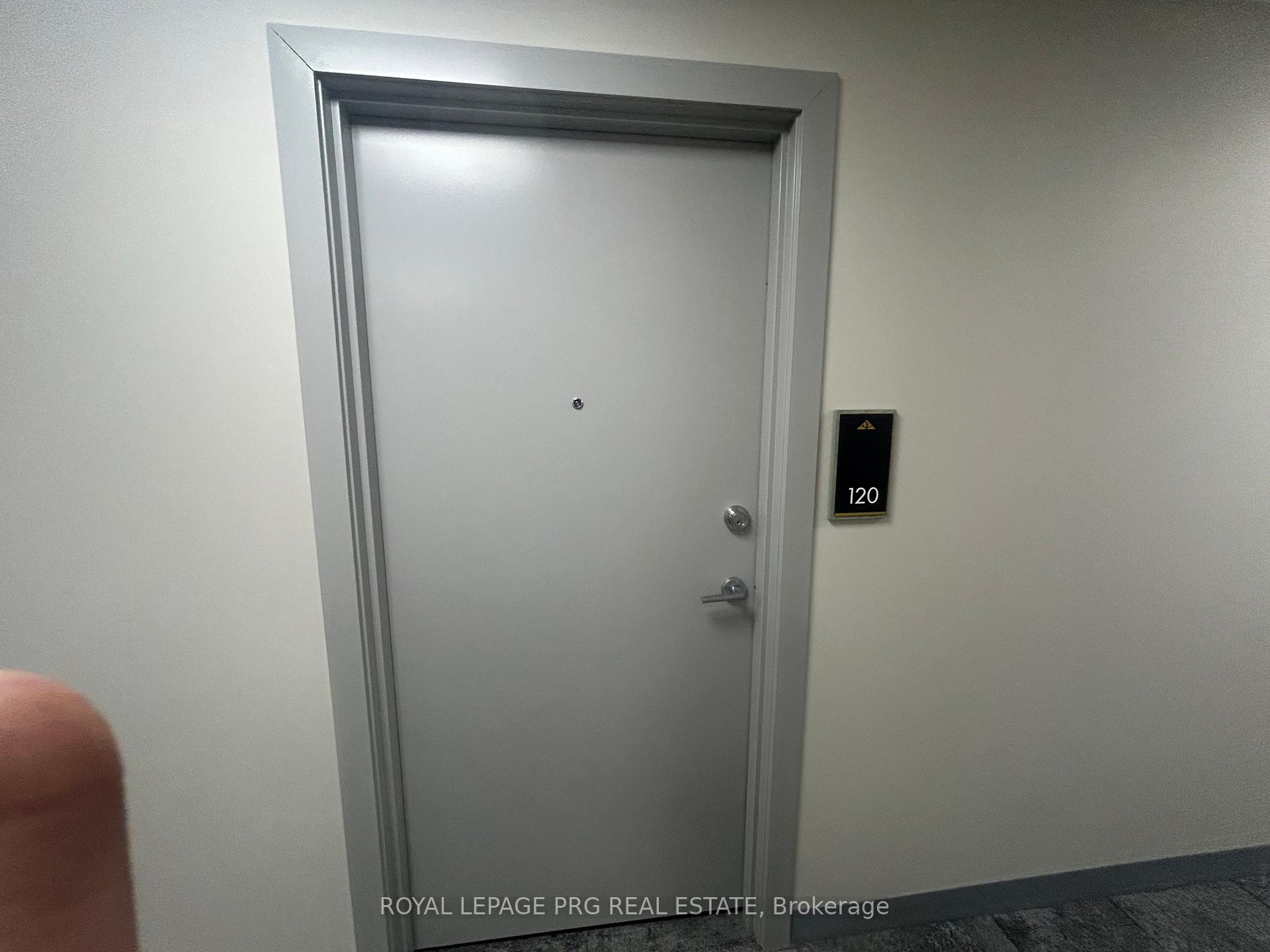 Photo 4 of Unit 120, 1100 Lackner Place, Kitchener — HOMEH