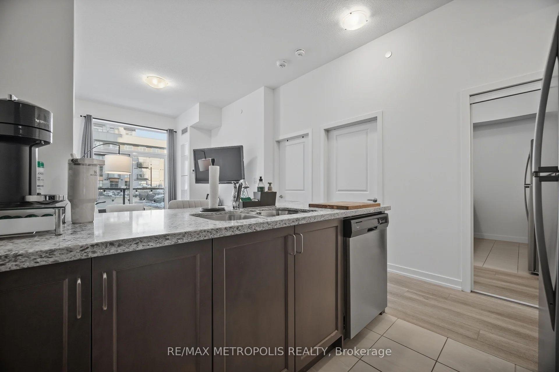 Photo 1 of Unit 118, 460 Dundas Street E, Hamilton, Waterdown — HOMEH