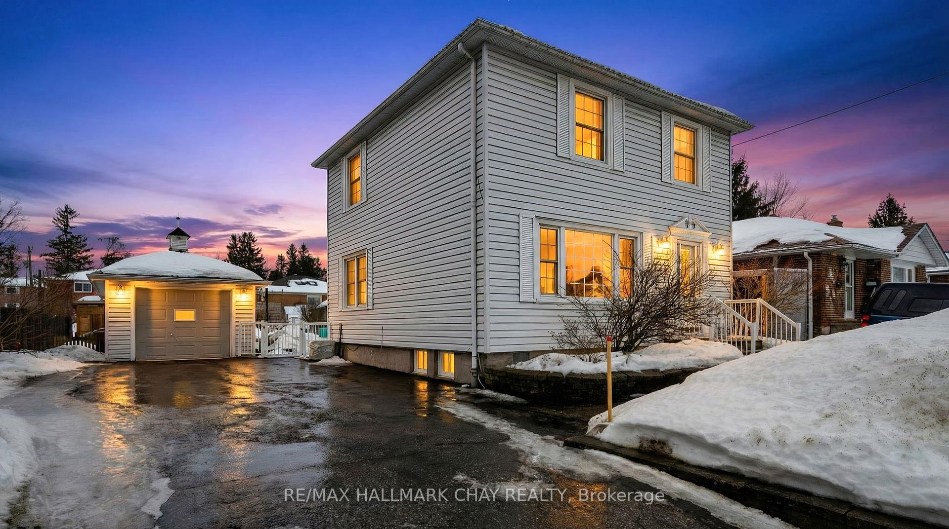 Photo 1 of 50 Newton Street, Barrie, Wellington — HOMEH