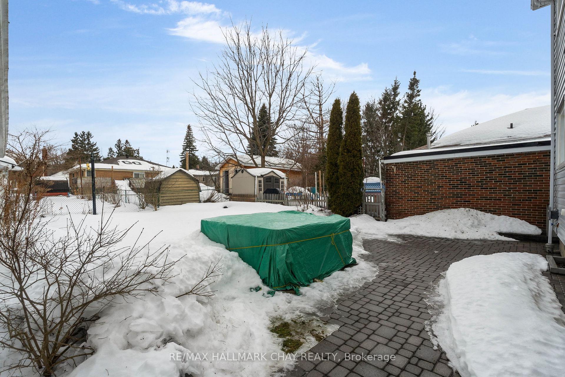 Photo 40 of 50 Newton Street, Barrie, Wellington — HOMEH