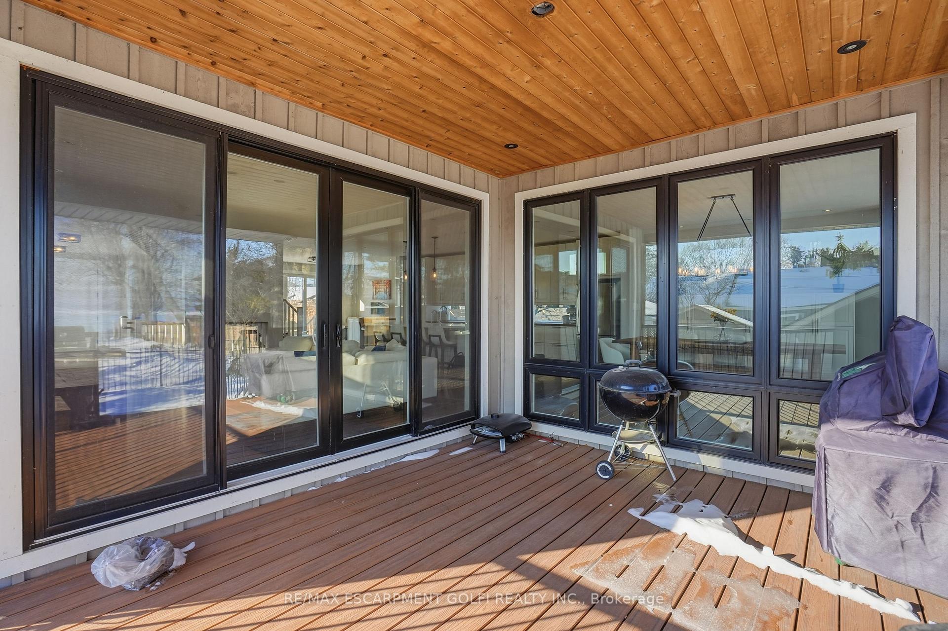 Photo 26 of 20 Lakeshore Drive, Hamilton, Lakeshore — HOMEH