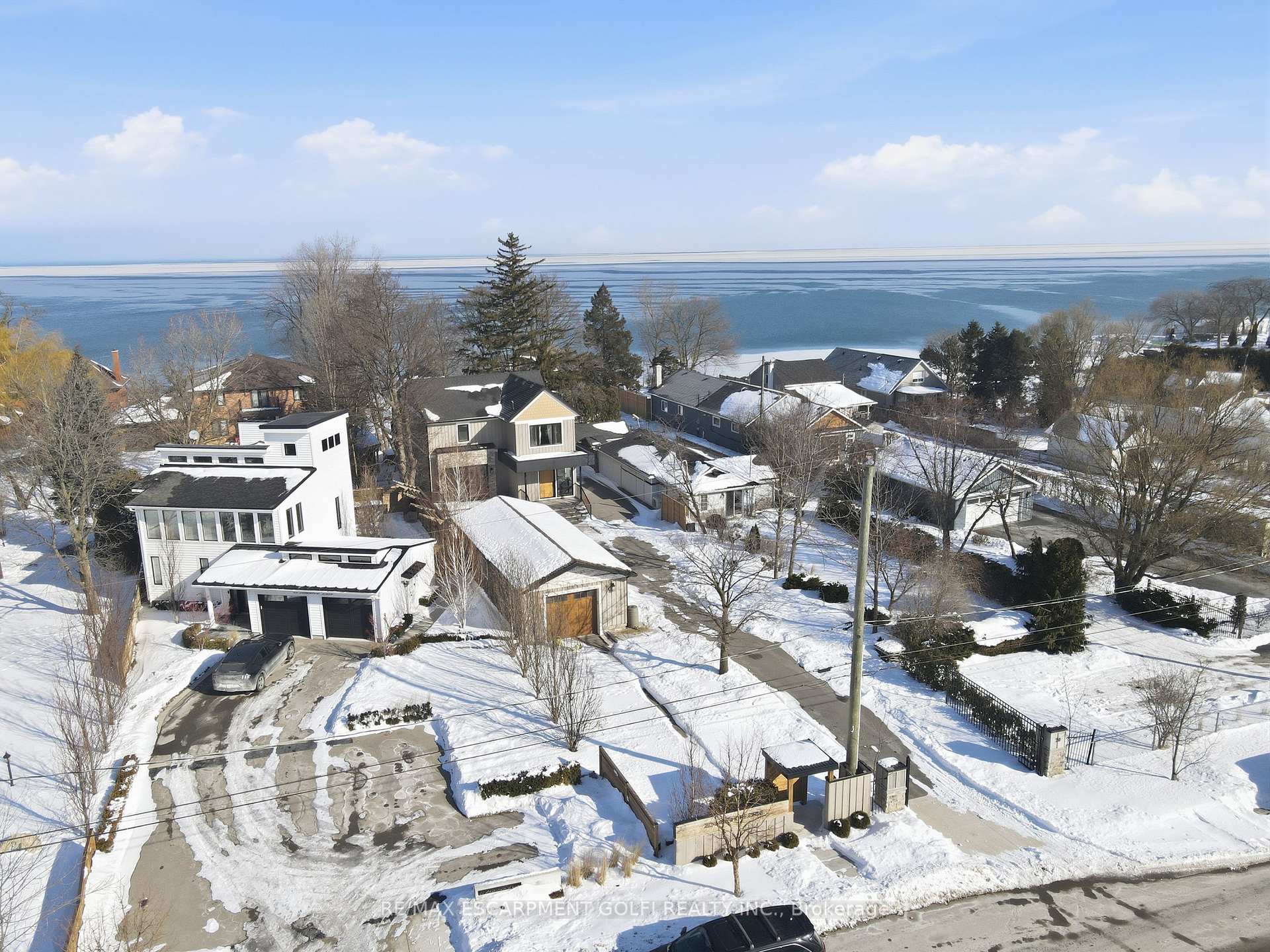 Photo 40 of 20 Lakeshore Drive, Hamilton, Lakeshore — HOMEH