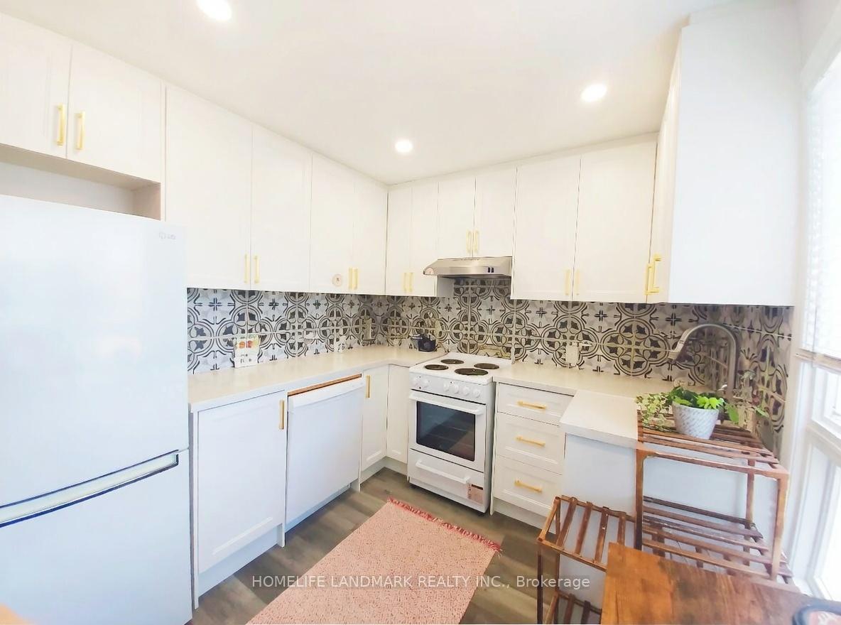 Photo 5 of Unit Upper, 43 Enderby Road, Toronto, East End-Danforth — HOMEH