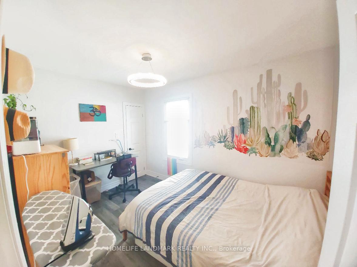 Photo 10 of Unit Upper, 43 Enderby Road, Toronto, East End-Danforth — HOMEH