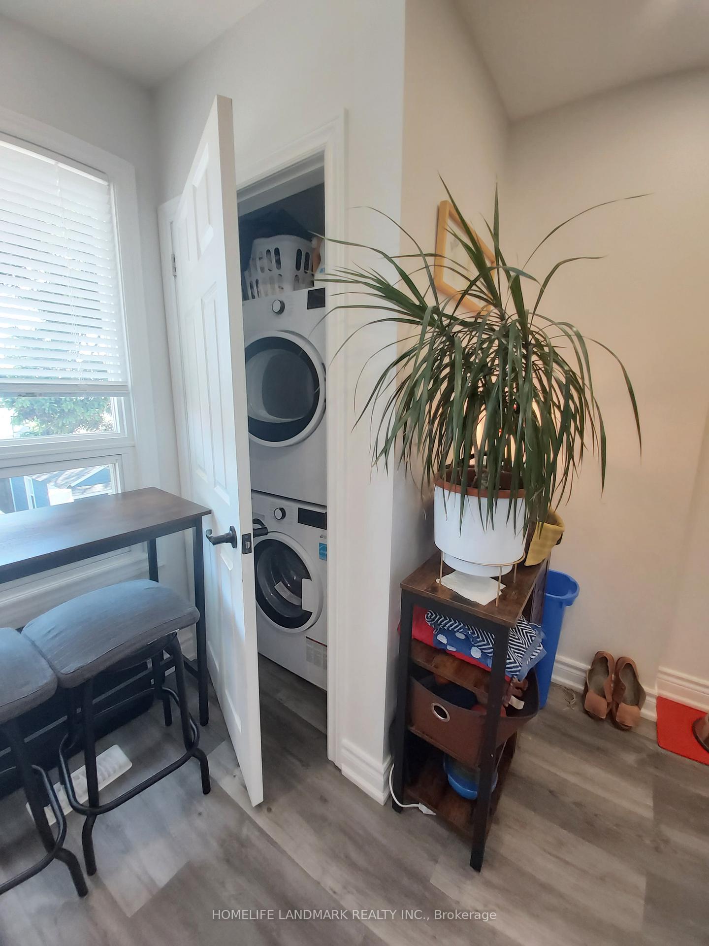 Photo 14 of Unit Upper, 43 Enderby Road, Toronto, East End-Danforth — HOMEH