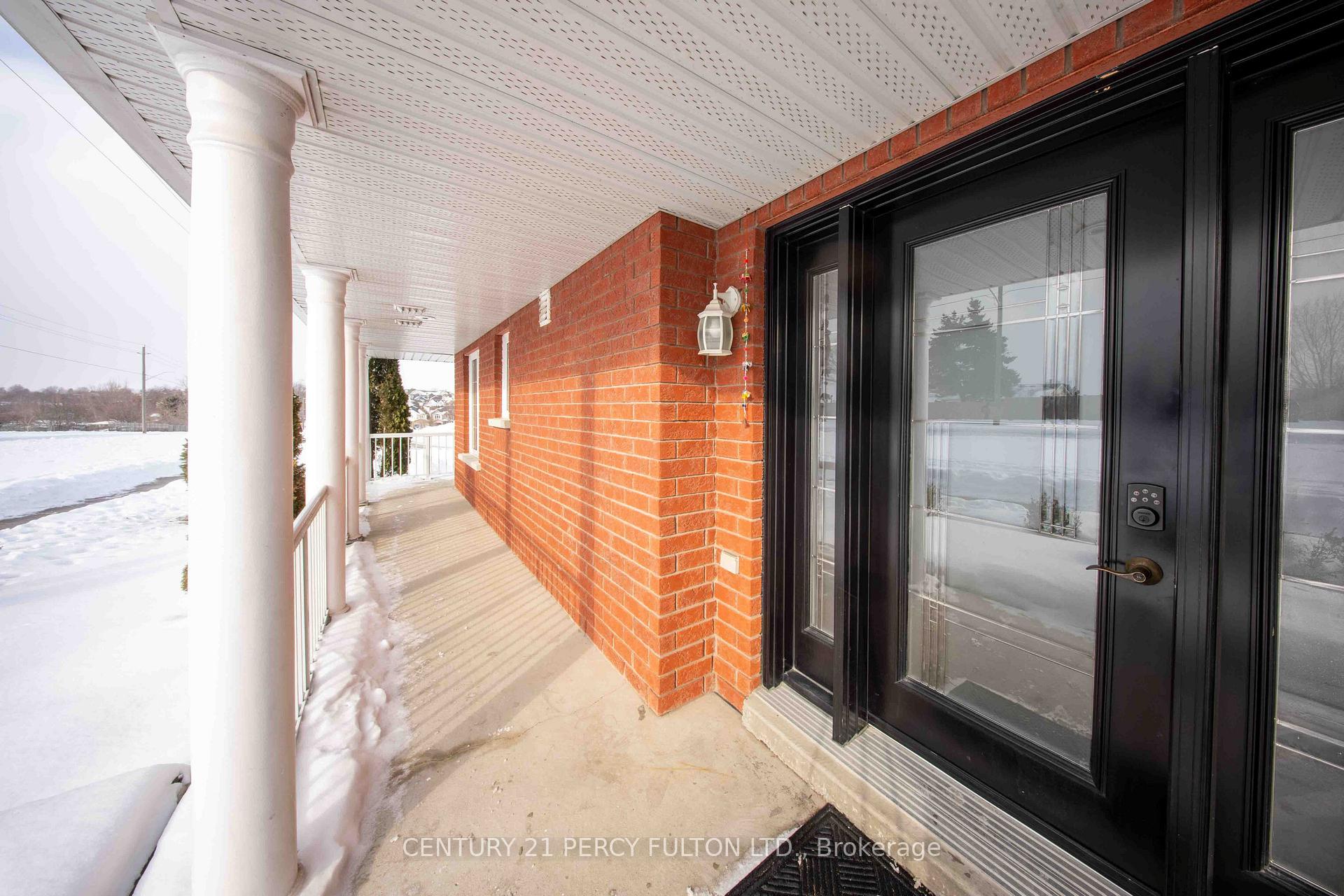 Photo 3 of 190 Cornish Drive, Clarington, Courtice — HOMEH